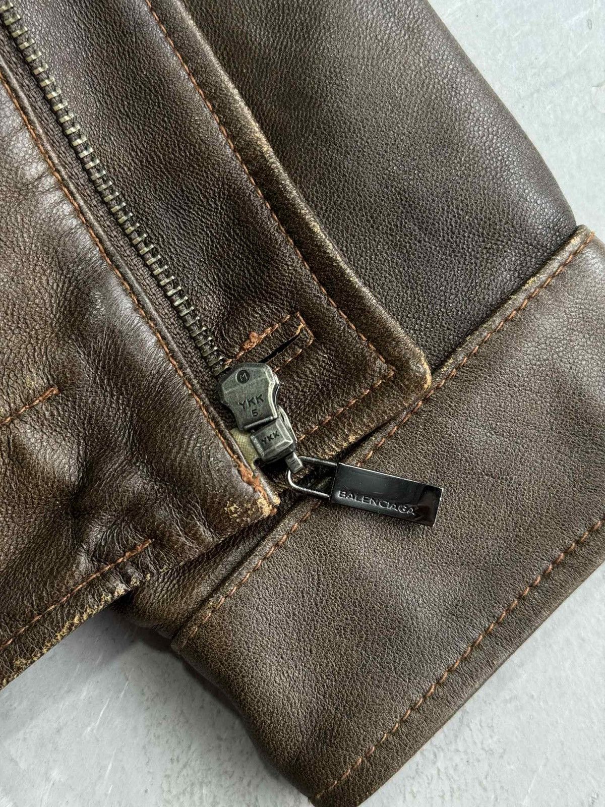 Balenciaga Balenciaga - Vintage Nicolas Ghesquiere Leather Jacket Size US M / EU 48-50 / 2 - 15 Thumbnail