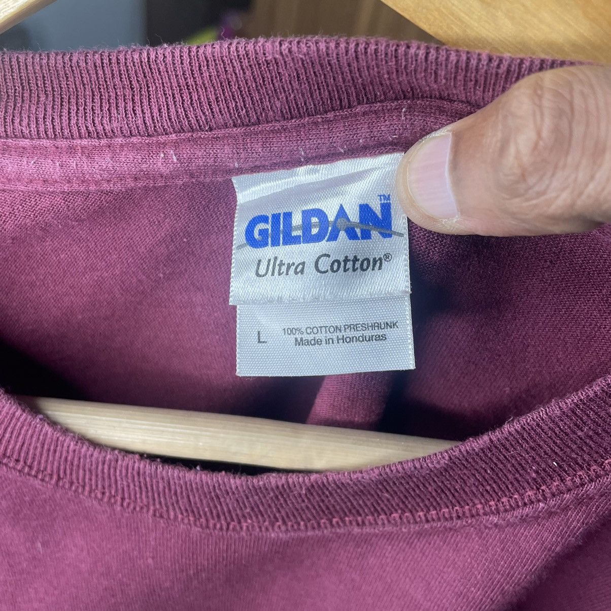 Gildan Vintage Y2K We Don't Dial 911 Tee Size US L / EU 52-54 / 3 - 4 Thumbnail