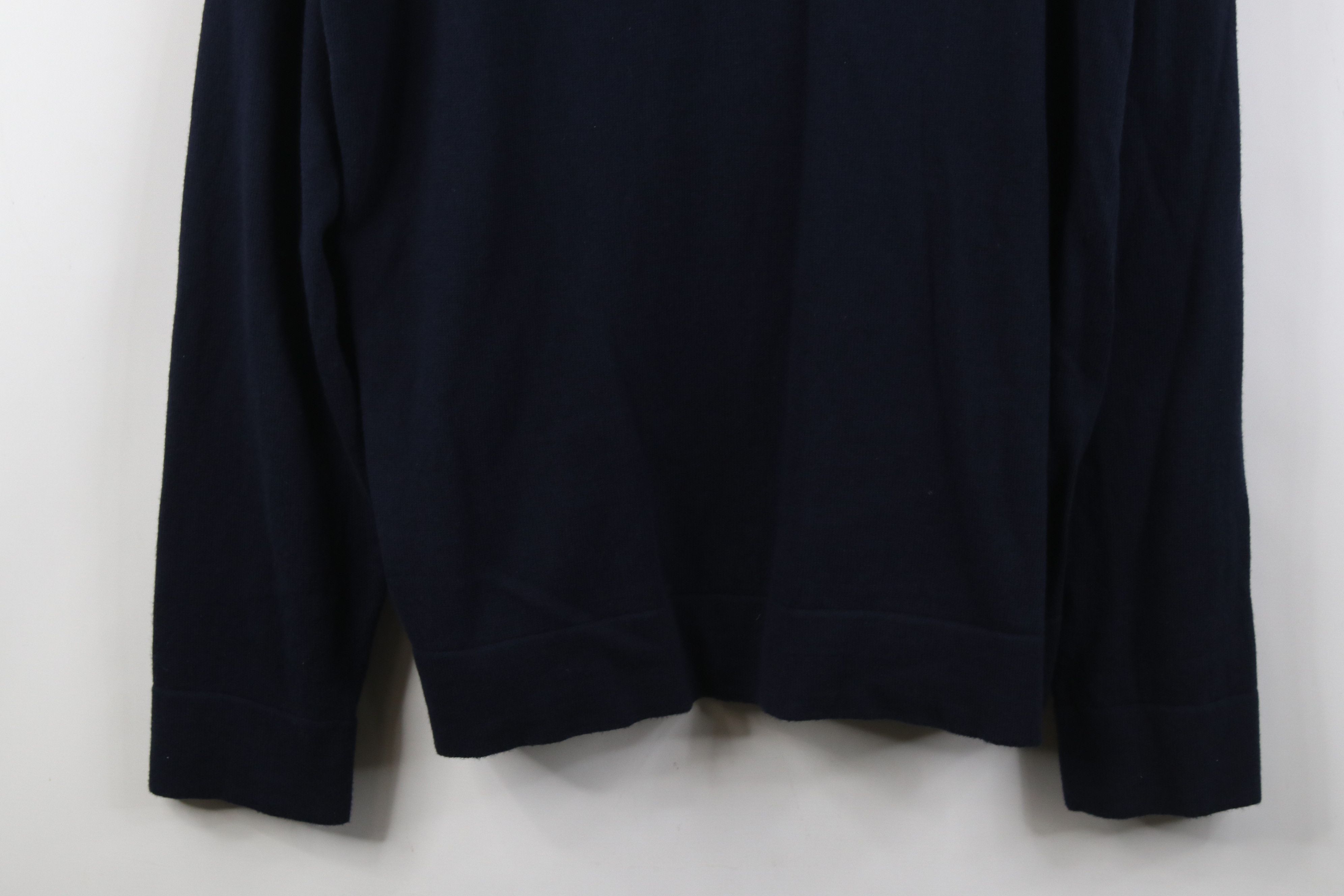 L.L. Bean Vintage LL Bean Cashmere Knit V-Neck Sweater Navy Blue Size US L / EU 52-54 / 3 - 3 Thumbnail