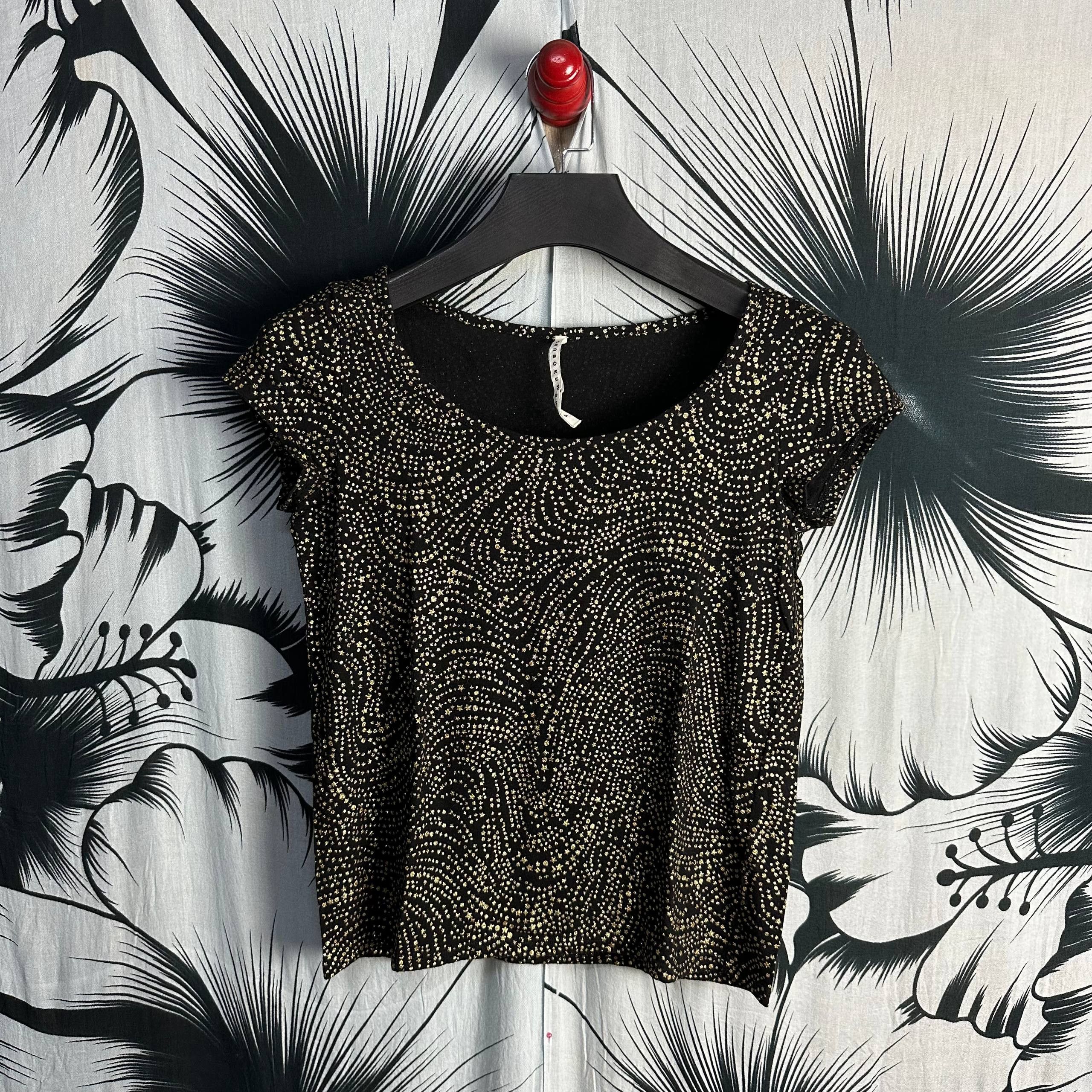 Issey Miyake Issey Miyake Sunao Kuwahara Gold Pattern Crop Top Size S / US 4 / IT 40 - 1 Thumbnail