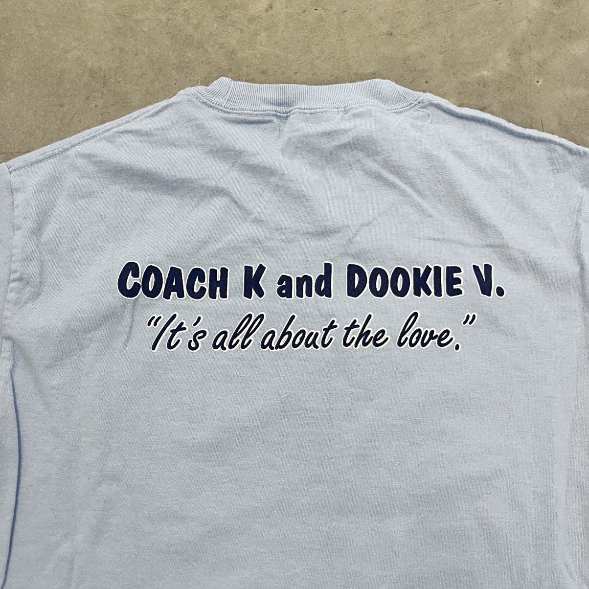 NCAA × Vintage CRAZY 2003 JOKE TEE COACH K Funny Comic Shirt Blue Medium Size US M / EU 48-50 / 2 - 5 Thumbnail