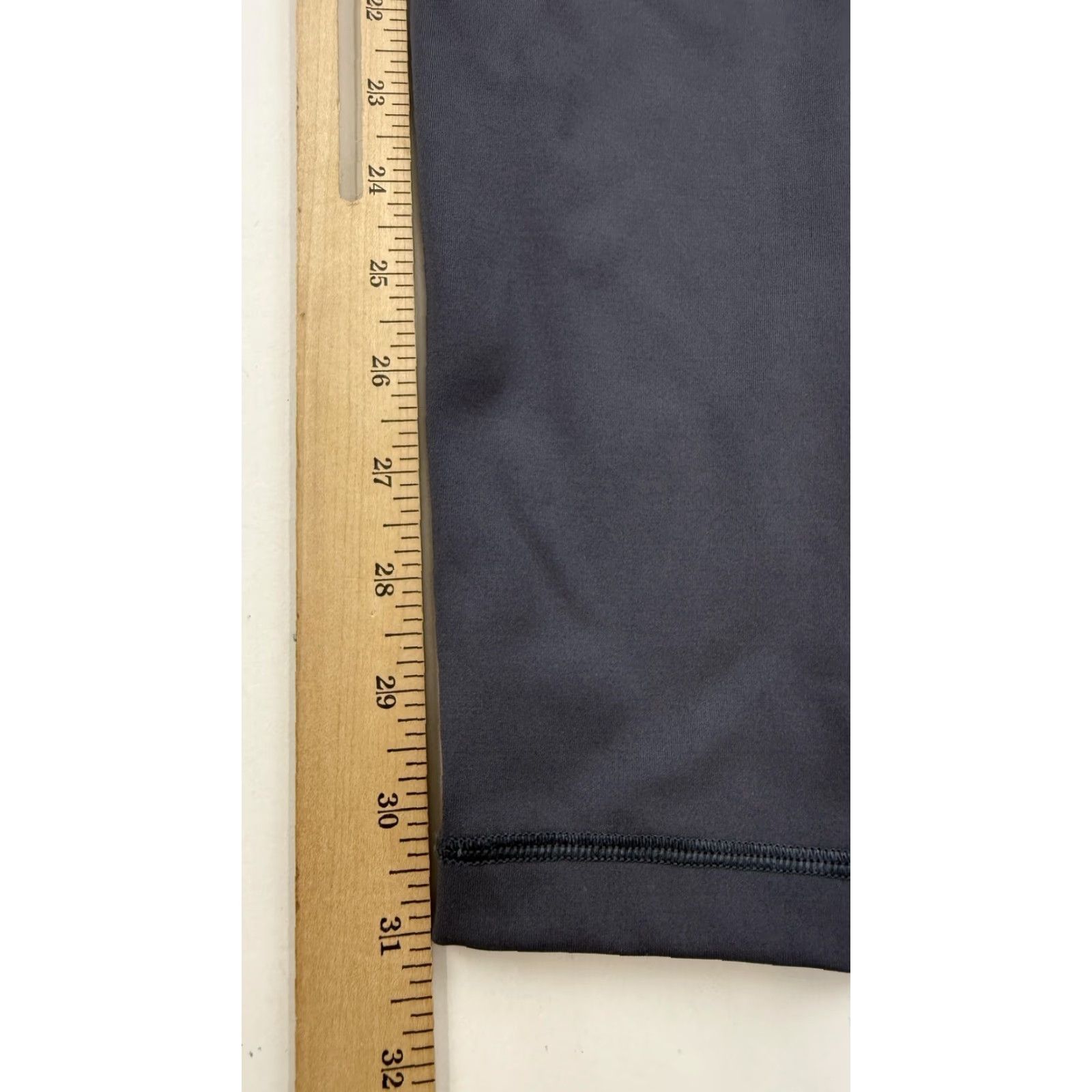 Lululemon Lululemon Leggings Womens 6 Black High Rise Yoga Run Athleisure Gym Studio Size 40" / US 18 - 6 Thumbnail