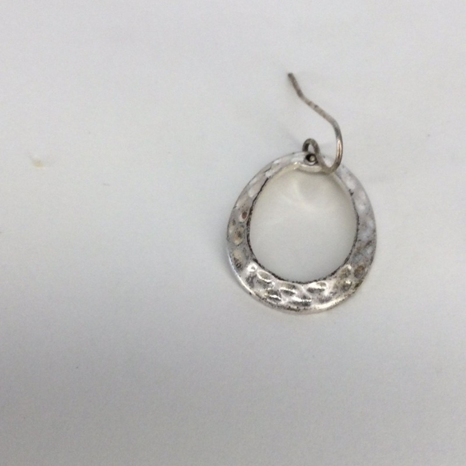 Other Silver Tone Small Vintage 1980's Hammered Oval Earrings Size ONE SIZE - 4 Thumbnail