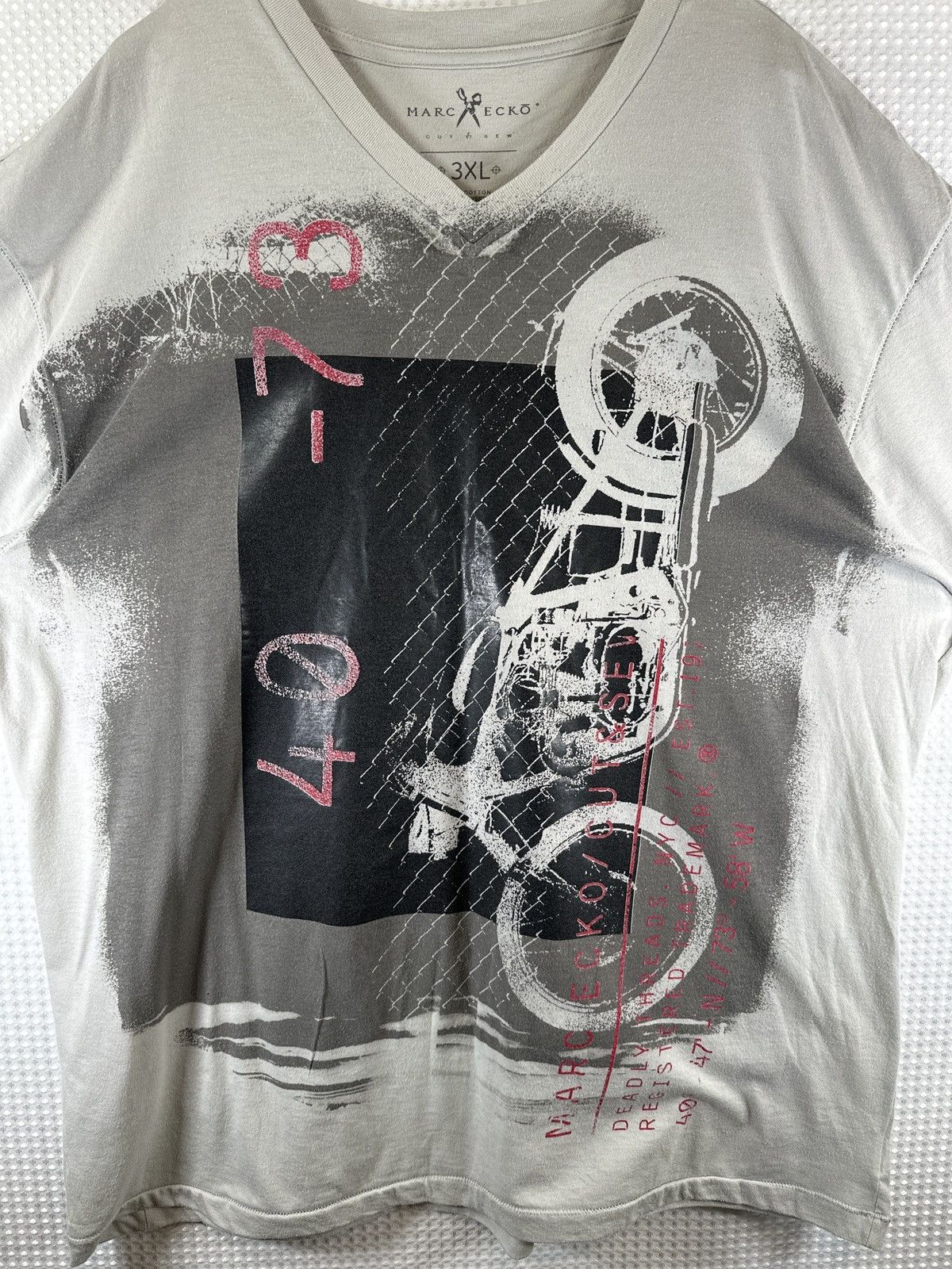 Marc Ecko Marc Ecko Cut & Sew Motorcycle V-Neck 3XL T-Shirt Size US XXL / EU 58 / 5 - 2 Thumbnail