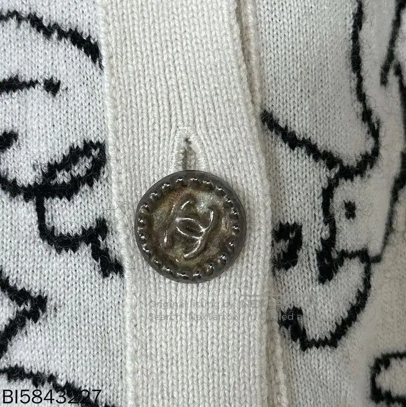 Chanel Chanel Multicolor Women's Cardigan . Size XXS / US 00 / IT 34 - 6 Thumbnail