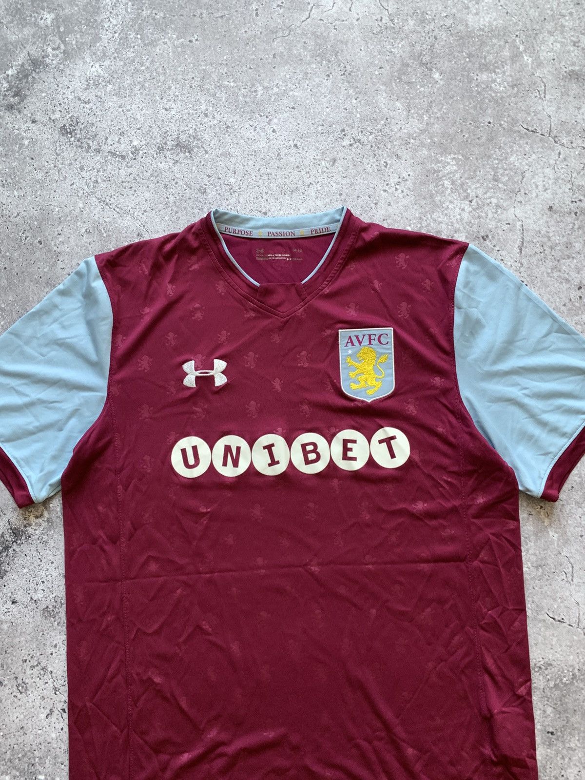 Under Armour 🔥UNDER ARMOUR ASTON VILLA 2017/18 HOME SOCCER SHIRT JERSEY Size US L / EU 52-54 / 3 - 3 Thumbnail