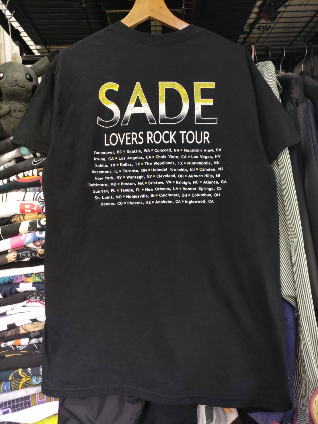 Band Tees × Rap Tees Sade " Lovers Rock " Album Tour Promo T-Shirt Size US M / EU 48-50 / 2 - 10 Thumbnail