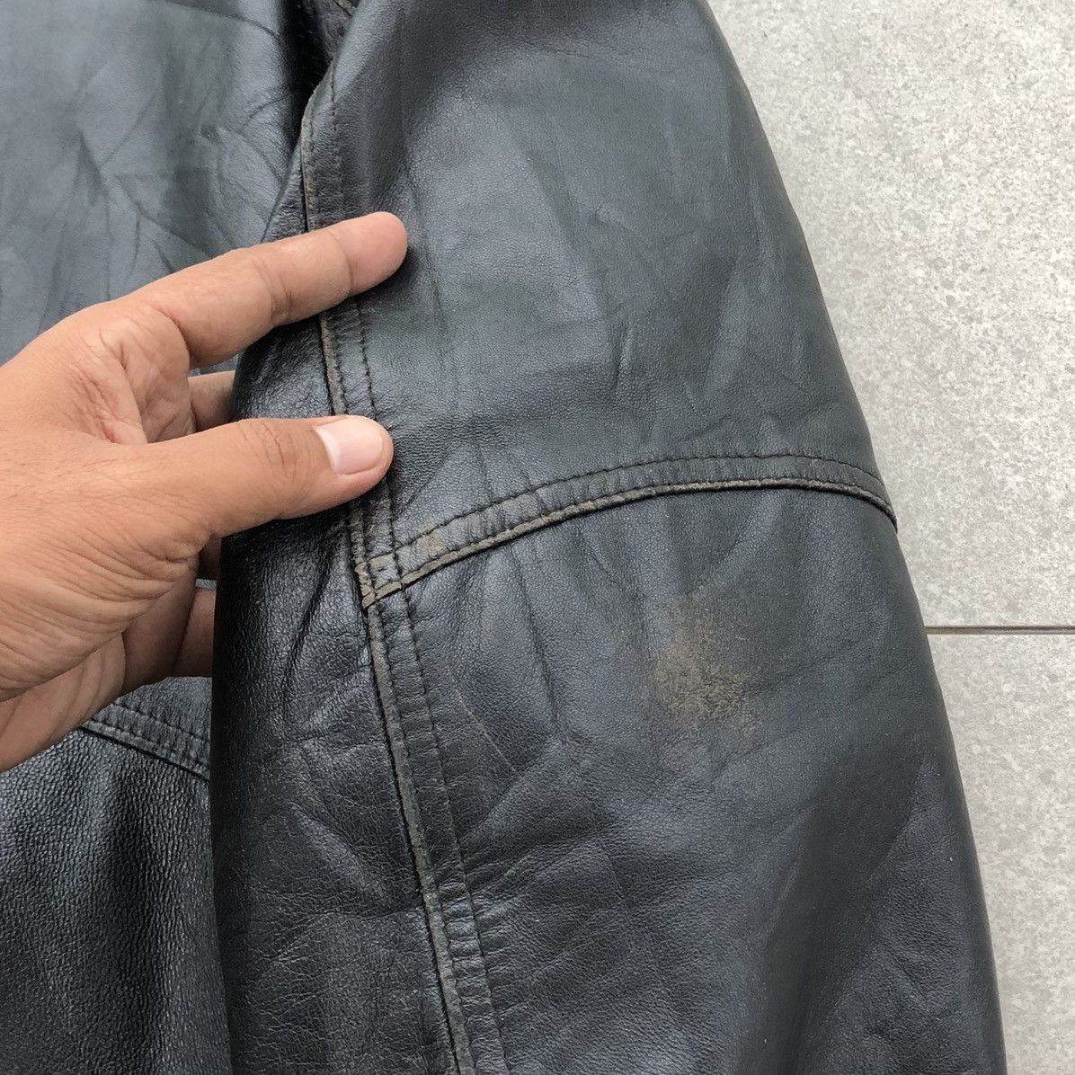 Vintage Vintage BOVET Leather Black Bomber Jacket Made In Canada 🇨🇦 Size US XL / EU 56 / 4 - 15 Thumbnail