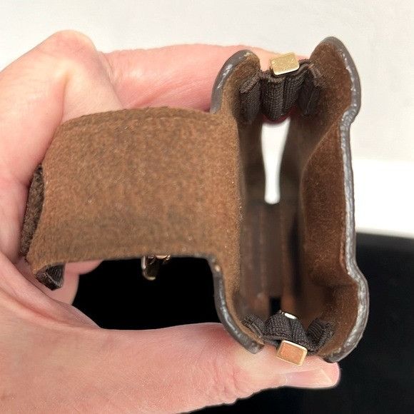Louis Vuitton Louis Vuitton Monogram Etui Phone Case Size ONE SIZE - 12 Thumbnail