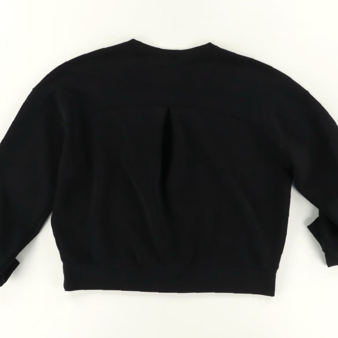 Spanx Spanx Airessentials Crew Sweatshirt Black Women's L Shirt Crew Neck Long Sleeve Solid Stretch Relaxed Fit Vintage: No (but avoid adding N/A). Size L / US 10 / IT 46 - 4 Thumbnail