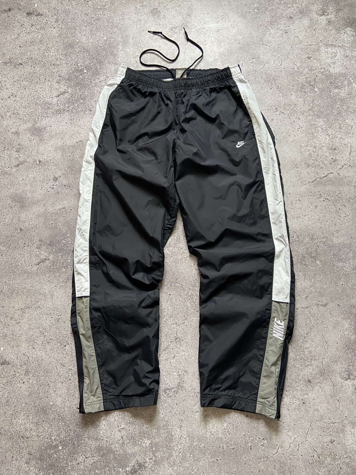 Nike Nike Vintage Pants Nylon Baggy Wide Japan Sweatpants Striped Size US 34 / EU 50 - 2 Thumbnail