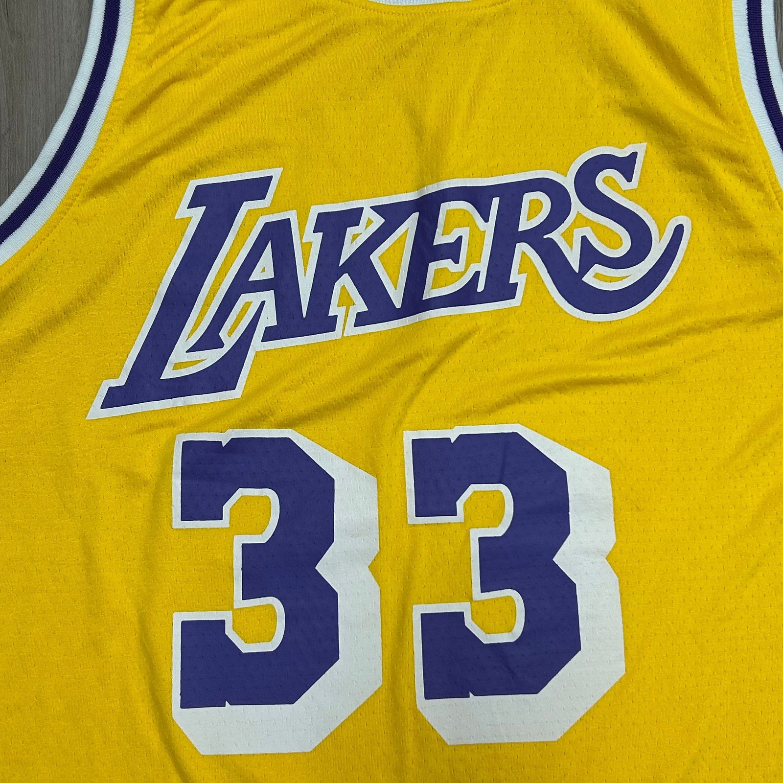 NBA Los Angeles Lakers Kareem Abdul-Jabbar Giveaway Jersey XL Size US XL / EU 56 / 4 - 2 Thumbnail