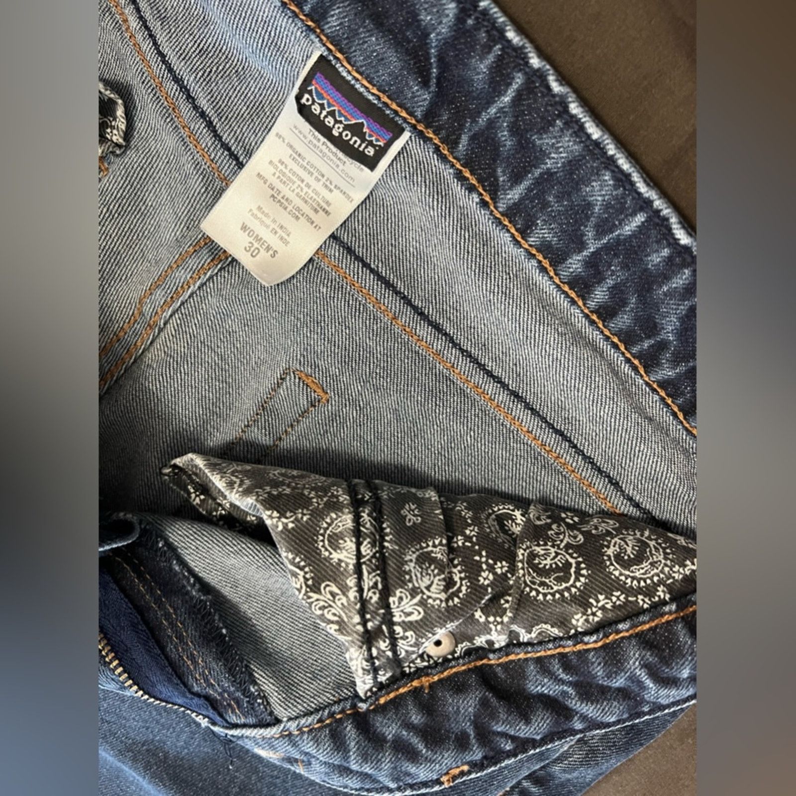 Patagonia Patagonia Women’s mid-rise boot cut jeans. Size:30 Size 30" / US 8 / IT 44 - 4 Thumbnail