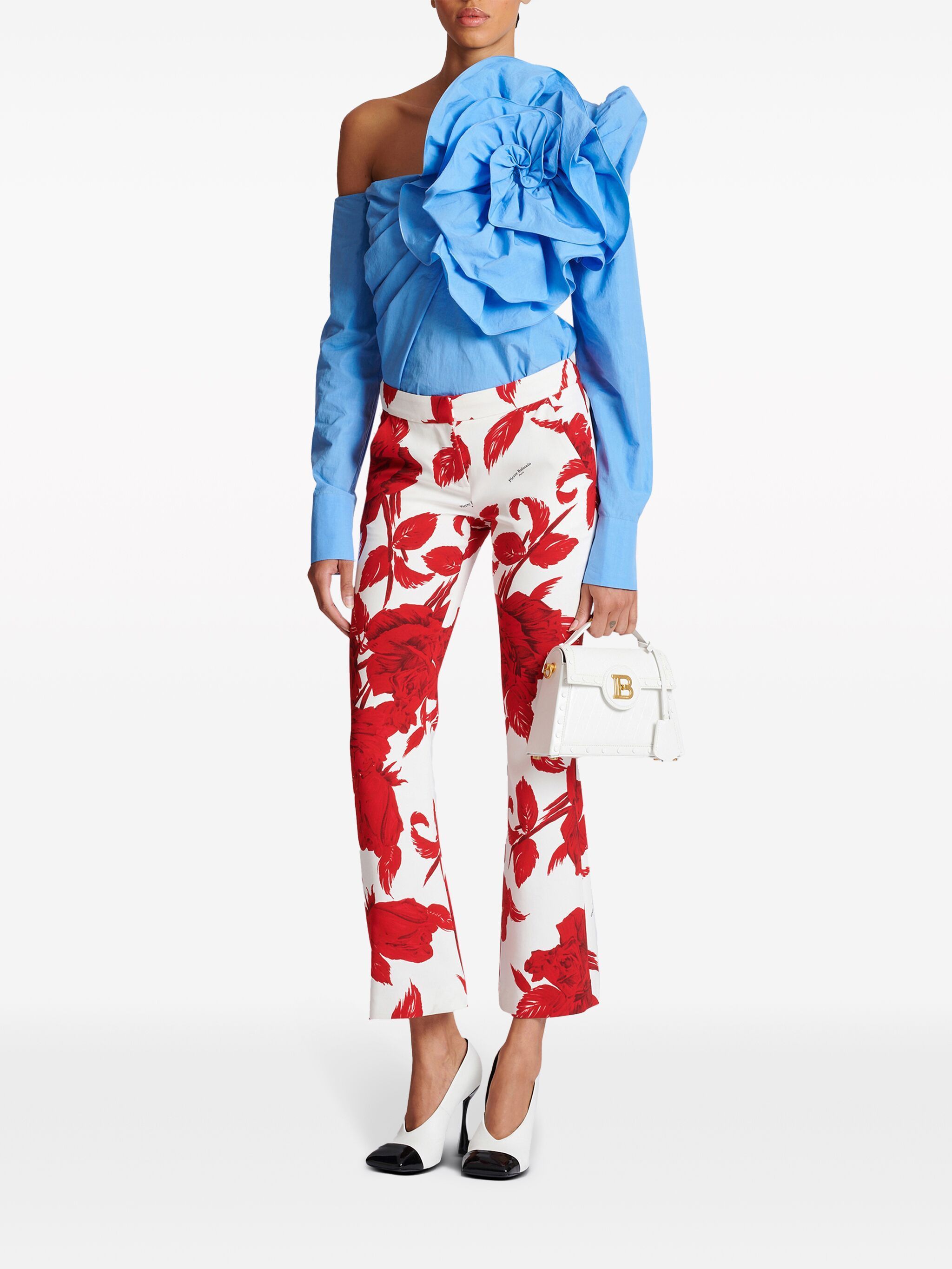 Balmain o1s1wg110125 Rose-Print Flared Trouser in White Red Size 30" / US 8 / IT 44 - 2 Thumbnail