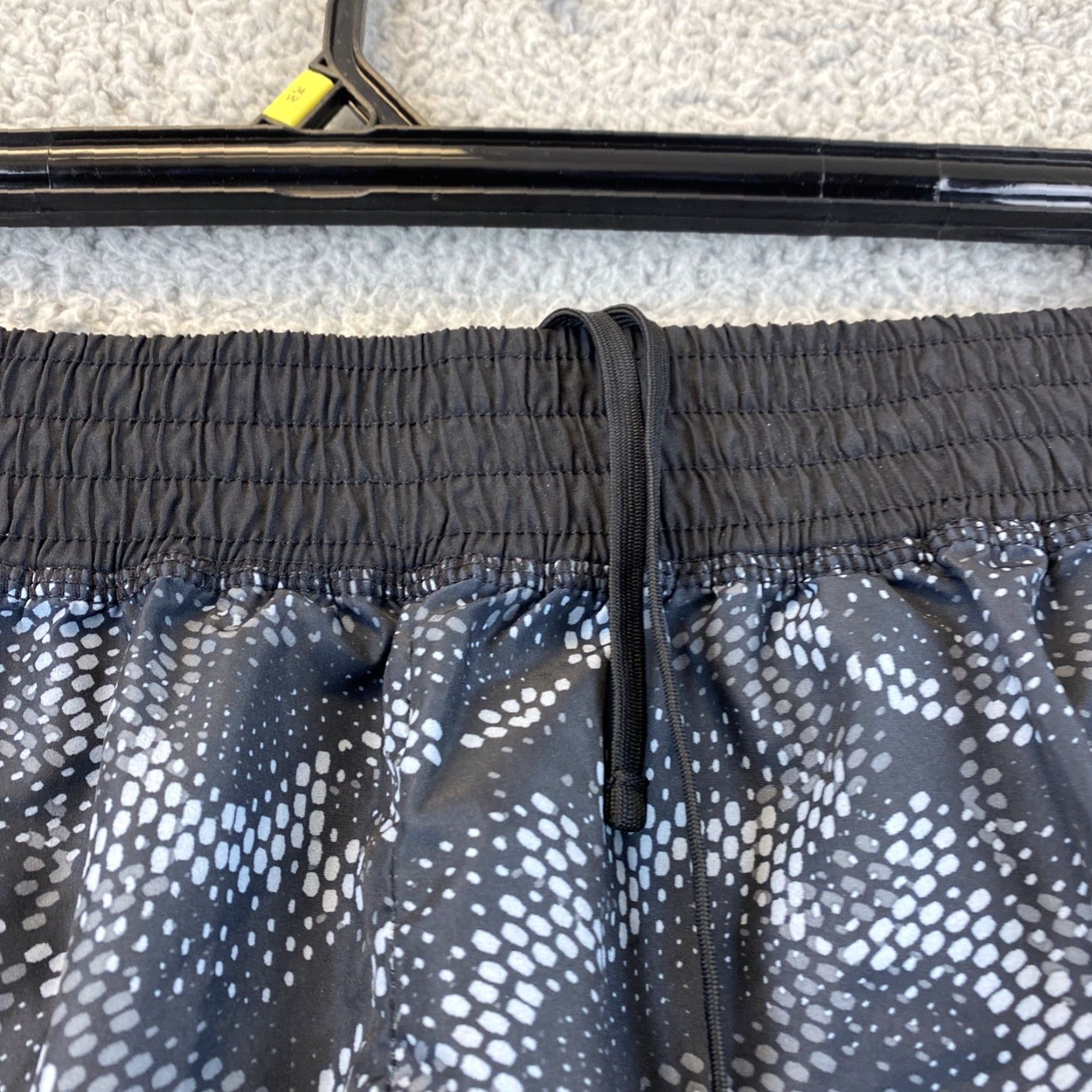 Champion Champion Women Running Shorts Camouflage Medium/52-48 Black Gray Multicolor Activewear M Womens Size 32" / US 10 / IT 46 - 2 Thumbnail
