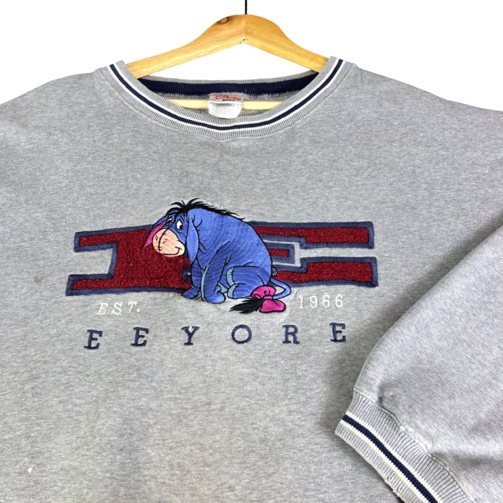 Disney VINTAGE Disney Store Sweatshirt XL Gray Eeyore Embroidered 90s Y2K Size US XL / EU 56 / 4 - 2 Thumbnail