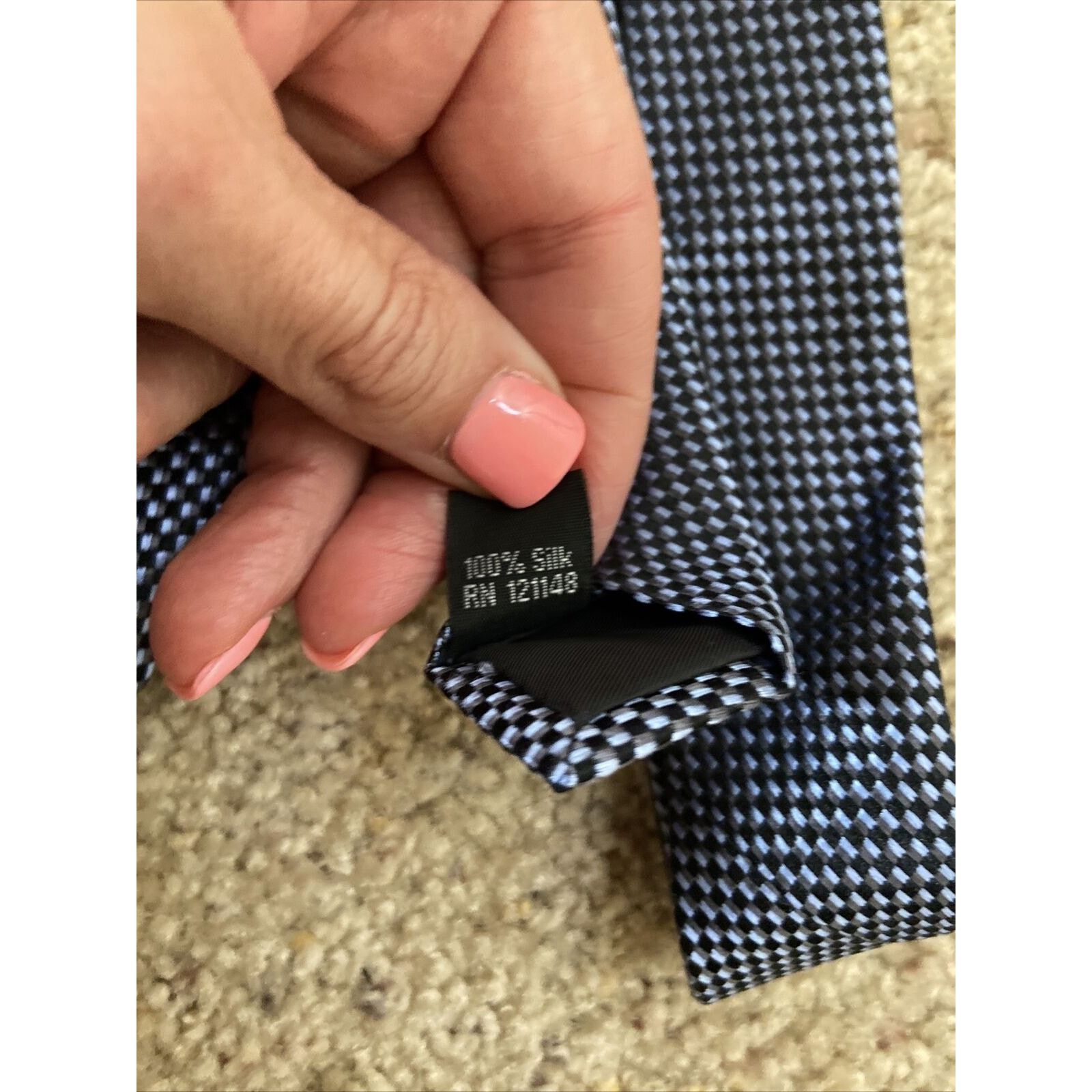 Michael Kors Michael Kors Neck Tie Navy Blue Geometric Pattern 100% Silk Size ONE SIZE - 5 Thumbnail