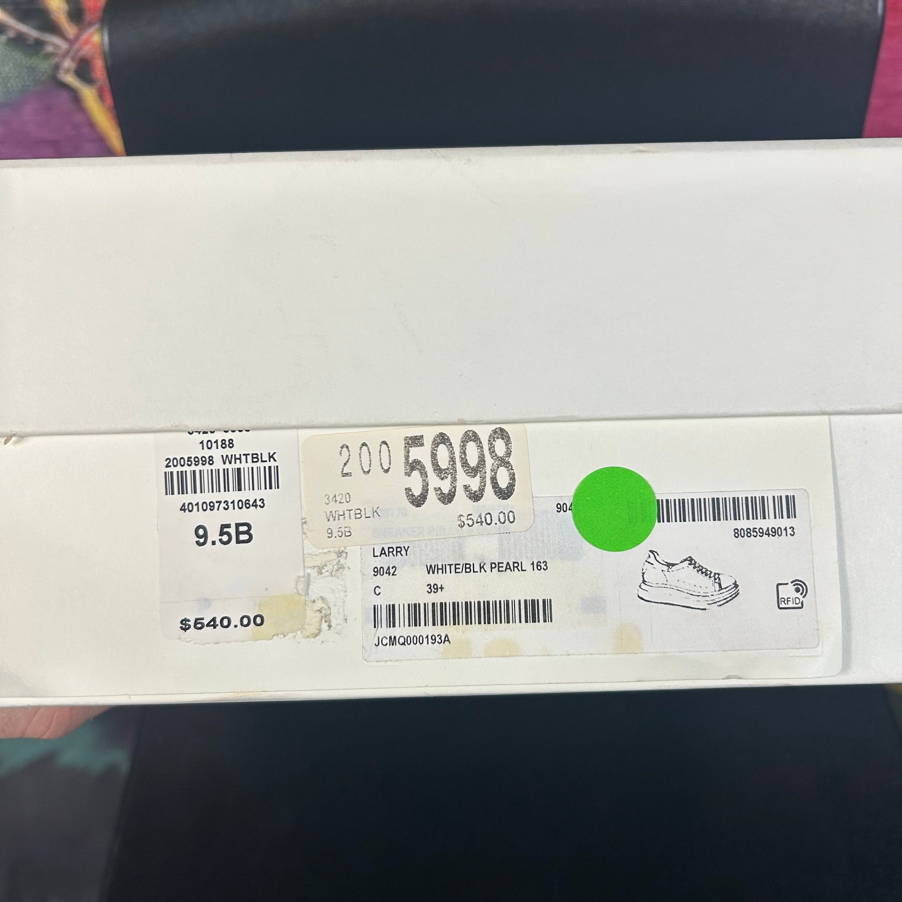 Alexander McQueen Alexander McQueen Oversized Sneakers White Silver Size 39.5 Size US 6.5 / EU 39-40 - 10 Thumbnail