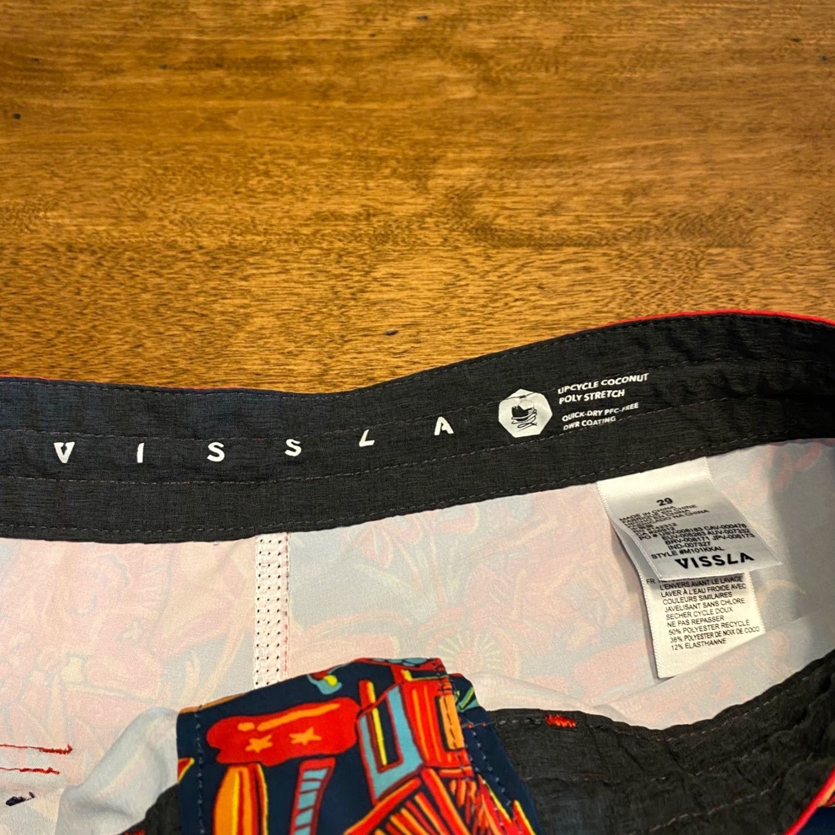 Vissla Vissla Board Shorts Mens 29 Red Hawaiian Drawstring 9" Inseam Swim Trunks Size US 29 - 4 Thumbnail
