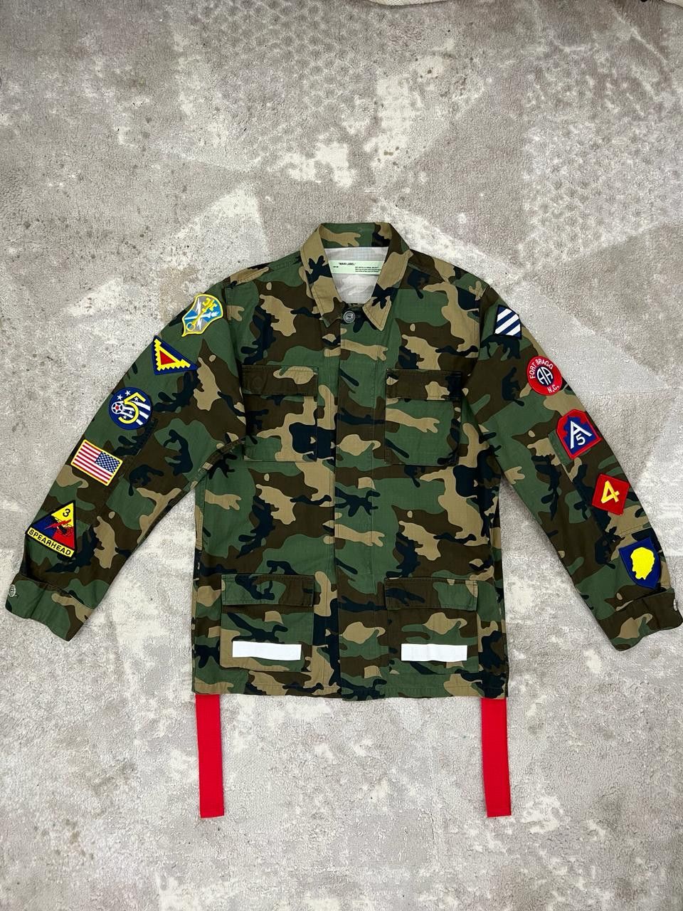 Off white camouflage patch cargo jacket clearance
