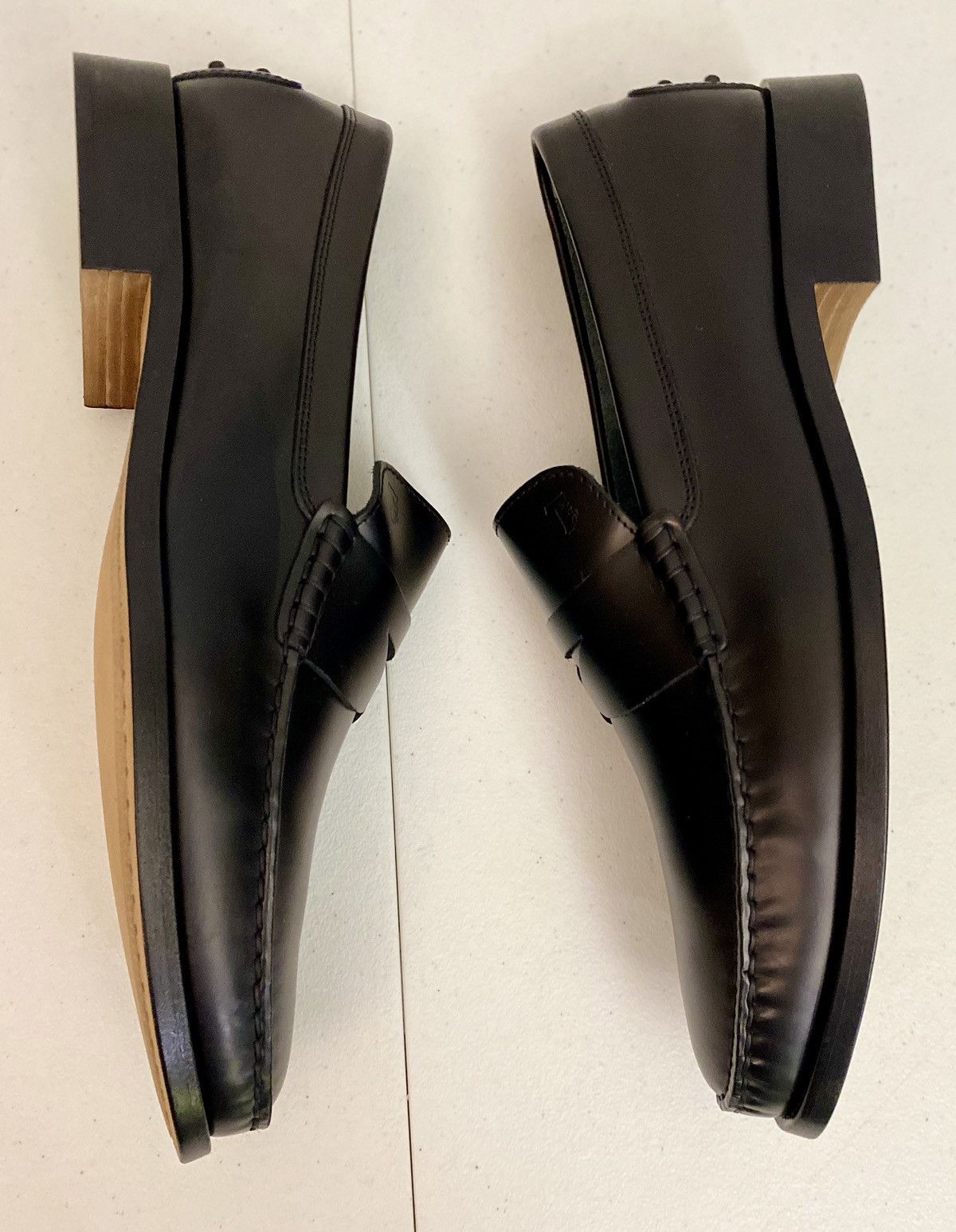 Tod's Tod’s 🇮🇹 Black Calf Leather Logo Emboss Devon Loafer 11 New Size US 11 / EU 44 - 5 Thumbnail