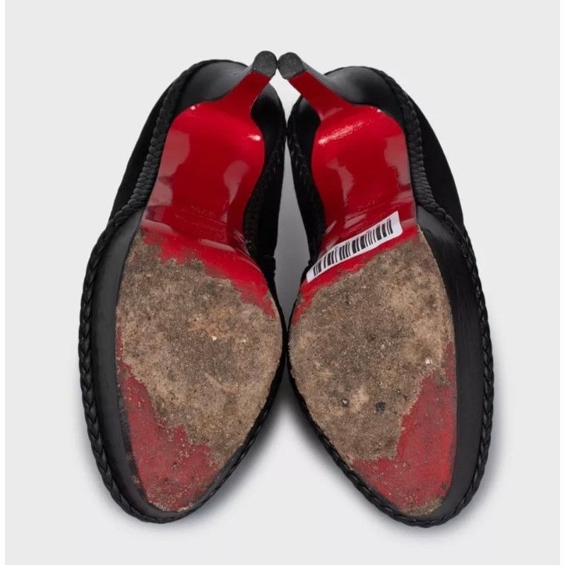 Christian Louboutin Christian Louboutin Black Suede Ankle Boots sz.37.5 Size US 6.5 / IT 36.5 - 5 Thumbnail