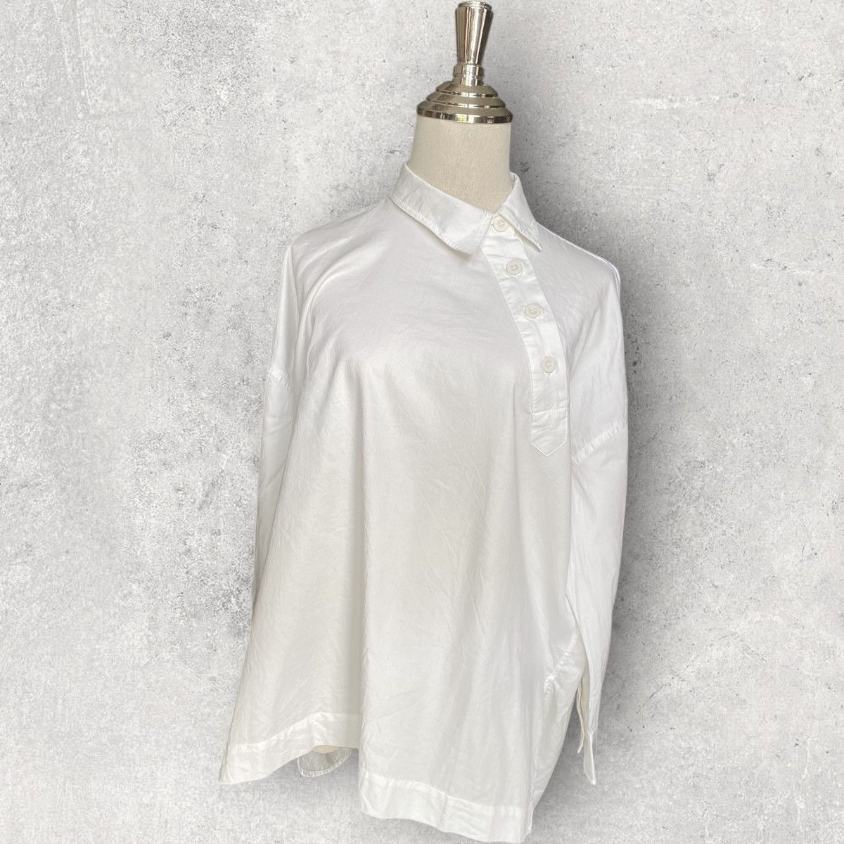 Yohji Yamamoto SS03 Slant Buttons Oversize Shirt Size S / US 4 / IT 40 - 1 Thumbnail