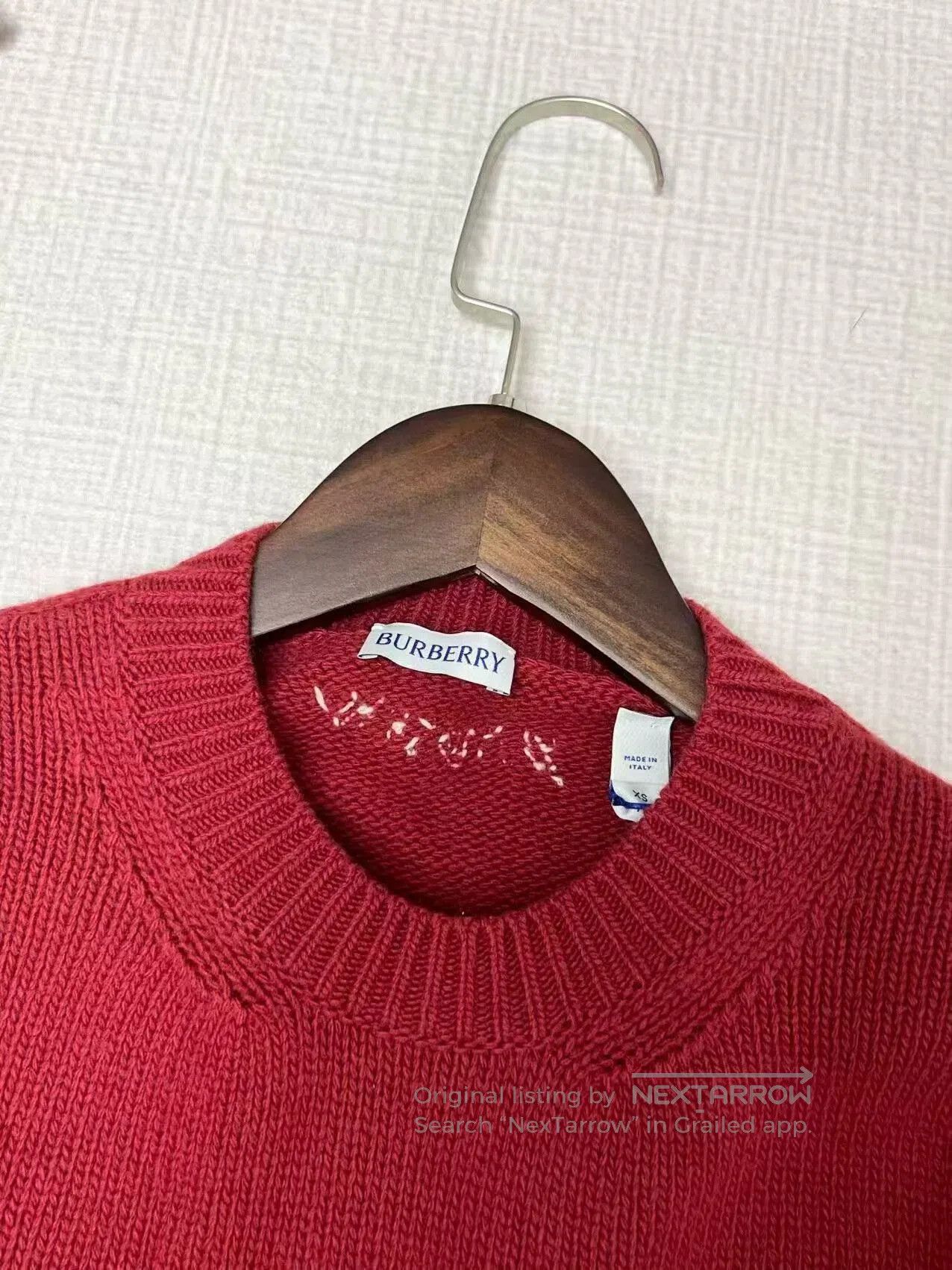 Burberry Burberry Red Logo Sweater Limited Edition. Size XS / US 0-2 / IT 36-38 - 2 Thumbnail