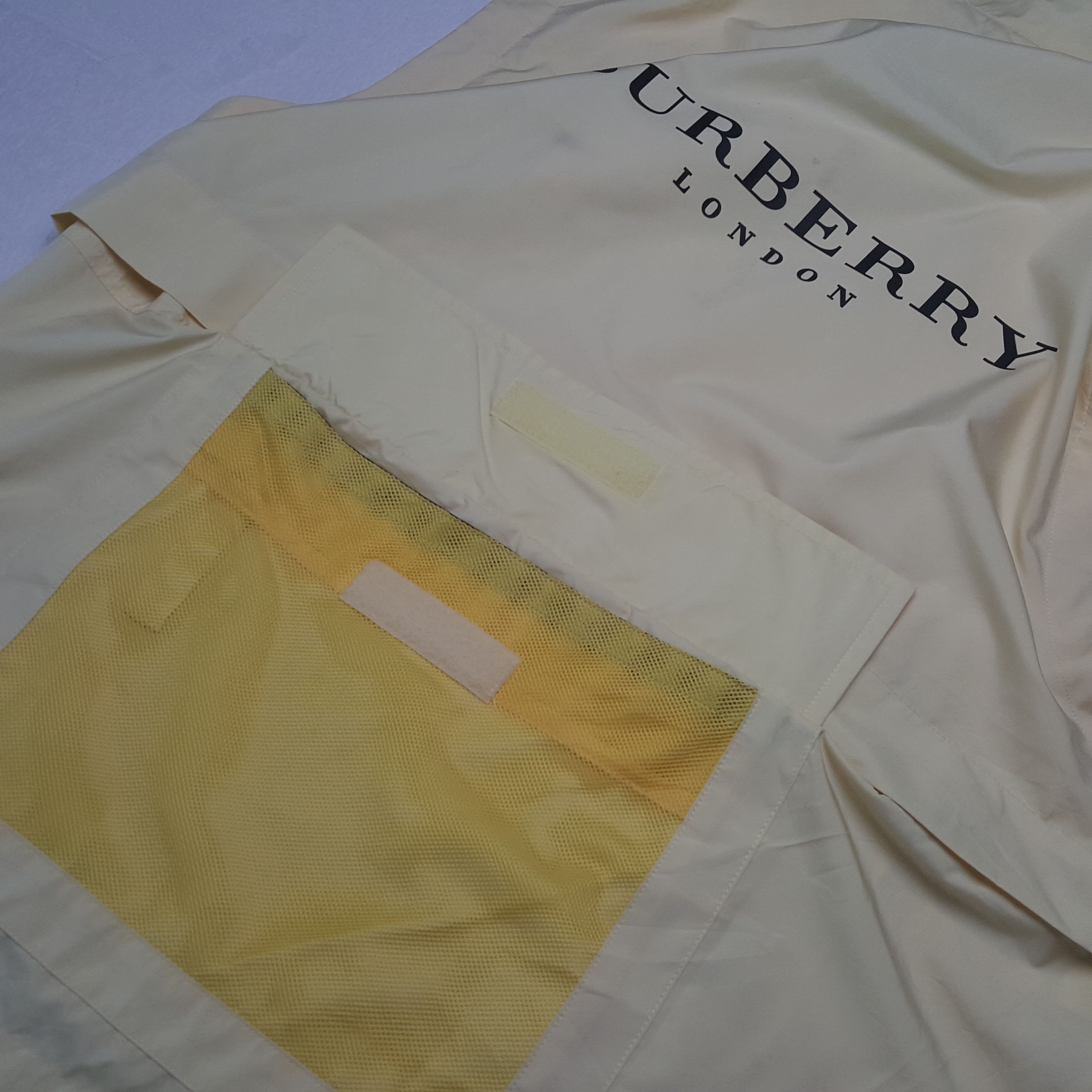 Burberry BURBERRY LONDON Fashion Brand Custom Art Vest C285N52 Size US L / EU 52-54 / 3 - 6 Thumbnail