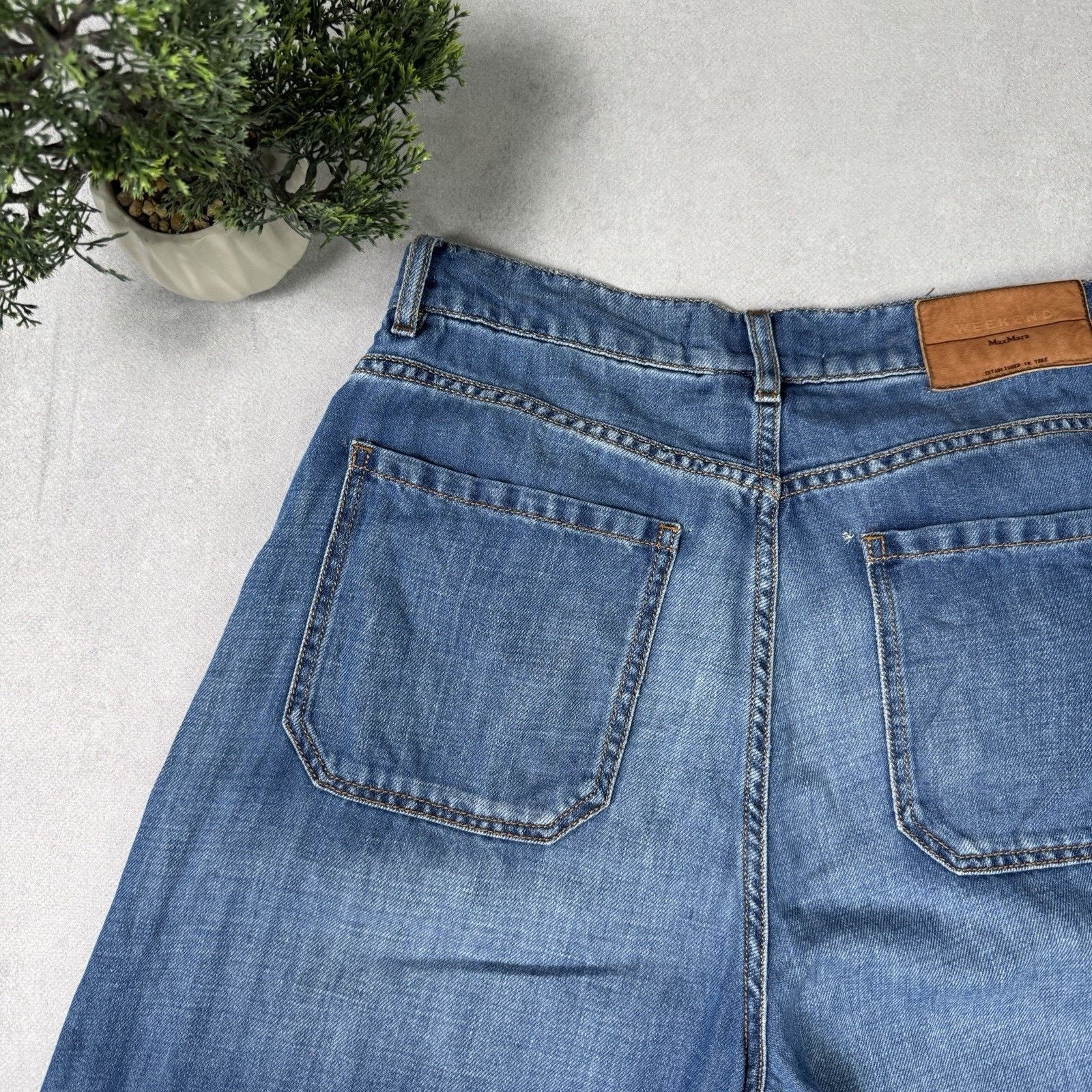 Weekend Max Mara Weekend Max Mara Flared Jeans mit 5-Pocket Size US 10 Blue Size 32" / US 10 / IT 46 - 16 Thumbnail