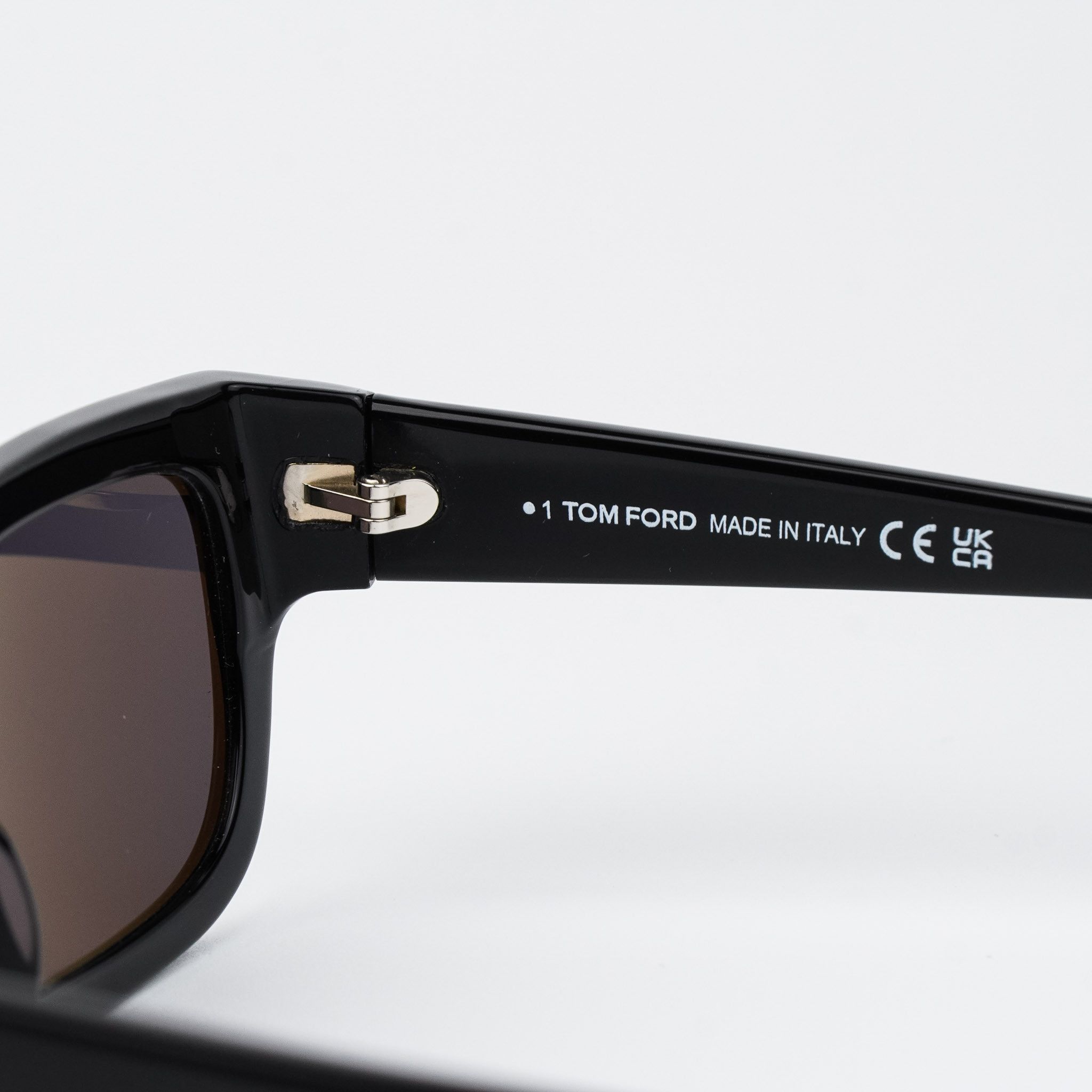 Tom Ford Tom Ford EZRA Men Sunglasses FT1075/S 01A NEW AUTHENTIC Size ONE SIZE - 8 Thumbnail