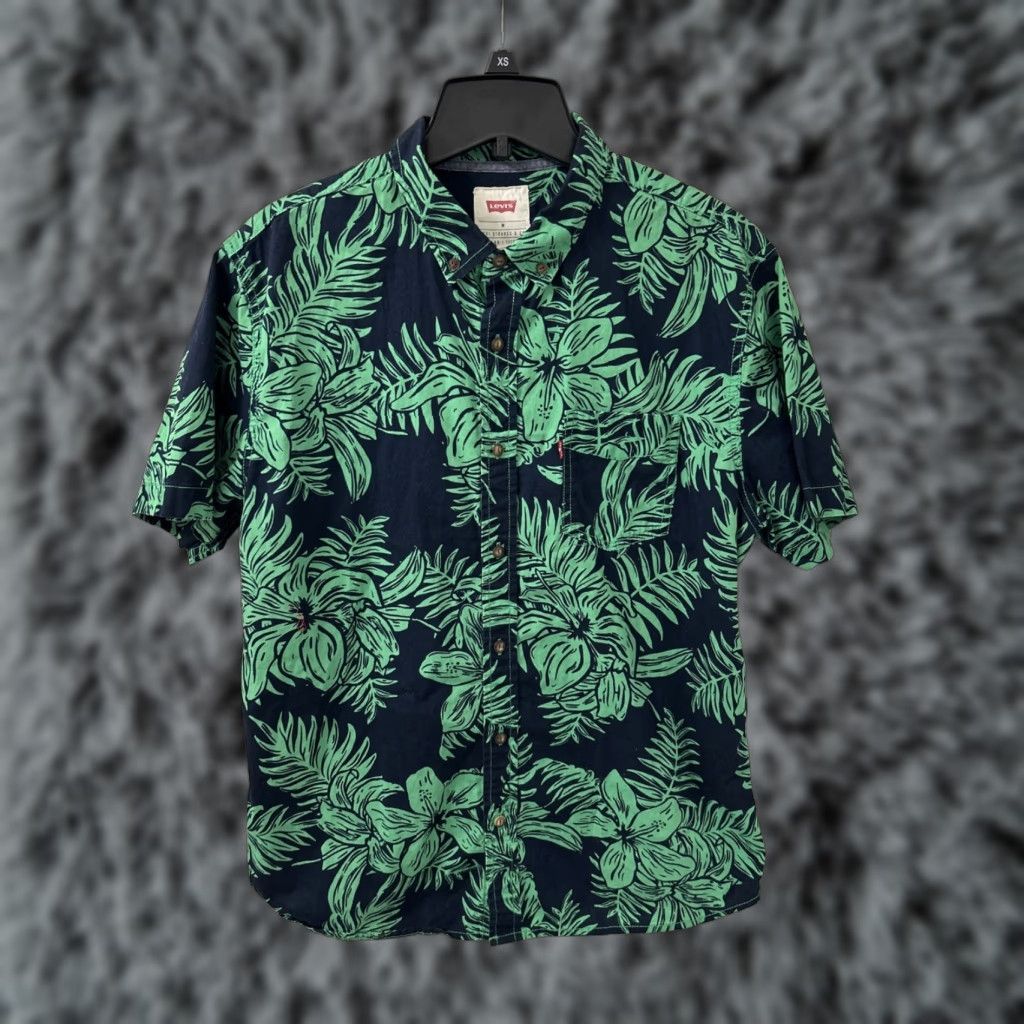 Levi's Levi's Shirt Mens Medium Green Navy Floral Hawaiian Button Down Pocket Logo S/S Size US M / EU 48-50 / 2 - 1 Thumbnail