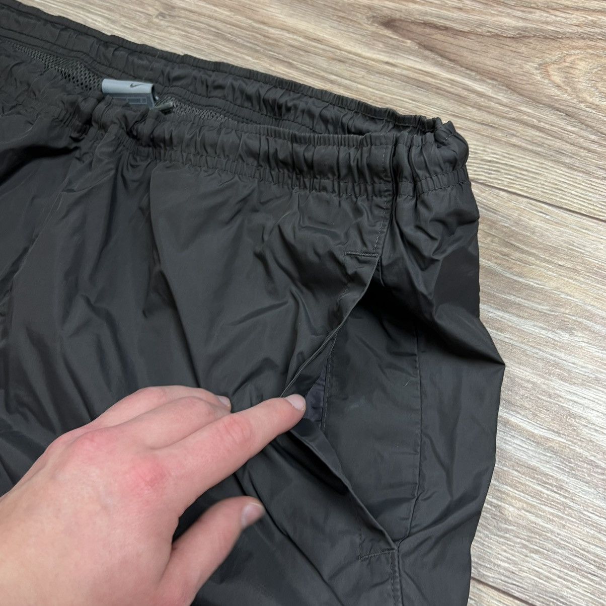 Nike 90s Nike Swoosh Vintage Y2K Gorpcore Parachute Sweatpants Size US 32 / EU 48 - 4 Thumbnail