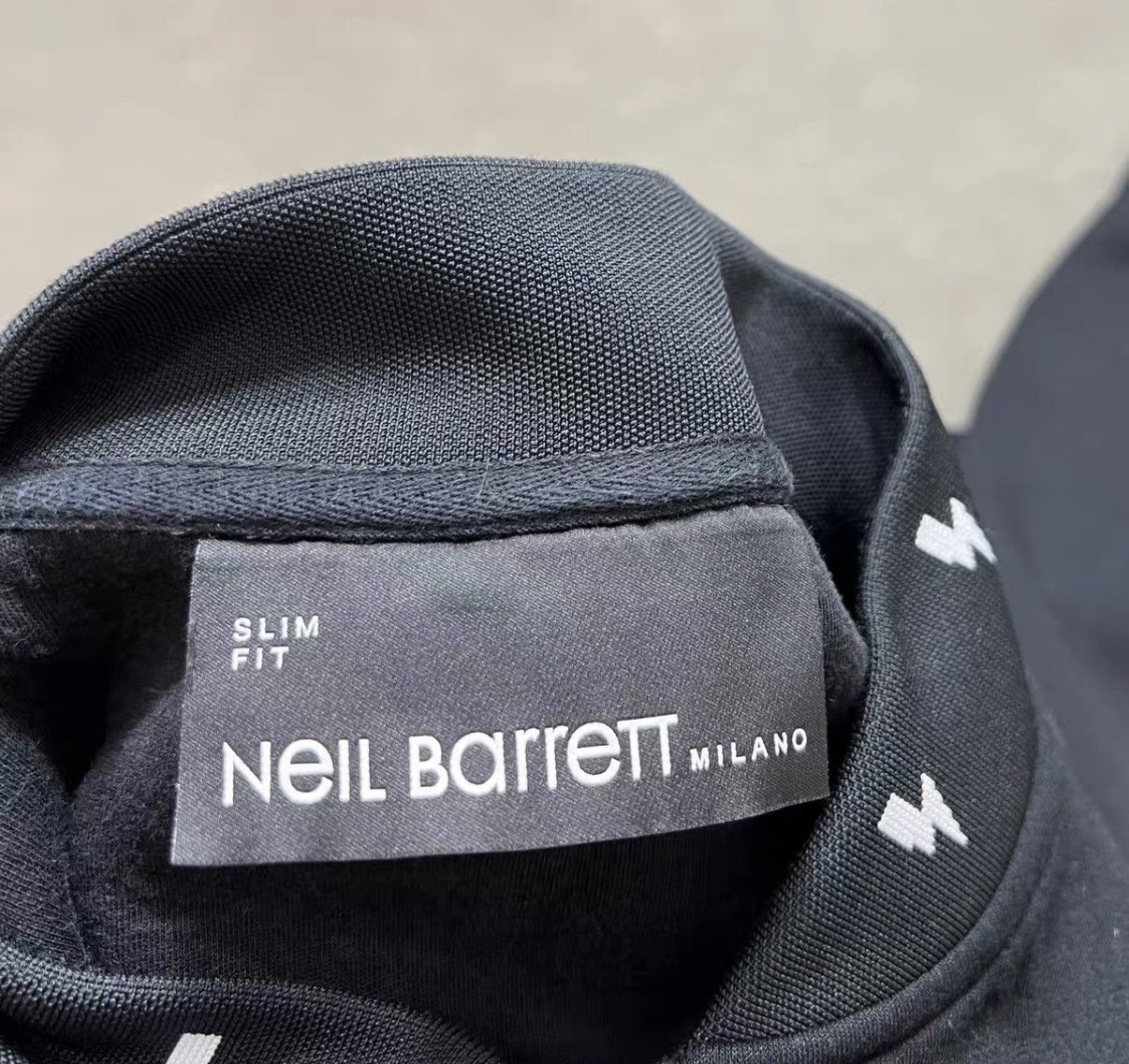 Neil Barrett Neil Barrett Lightning Logo Zip-Up Jacket J16 Size US S / EU 44-46 / 1 - 6 Thumbnail