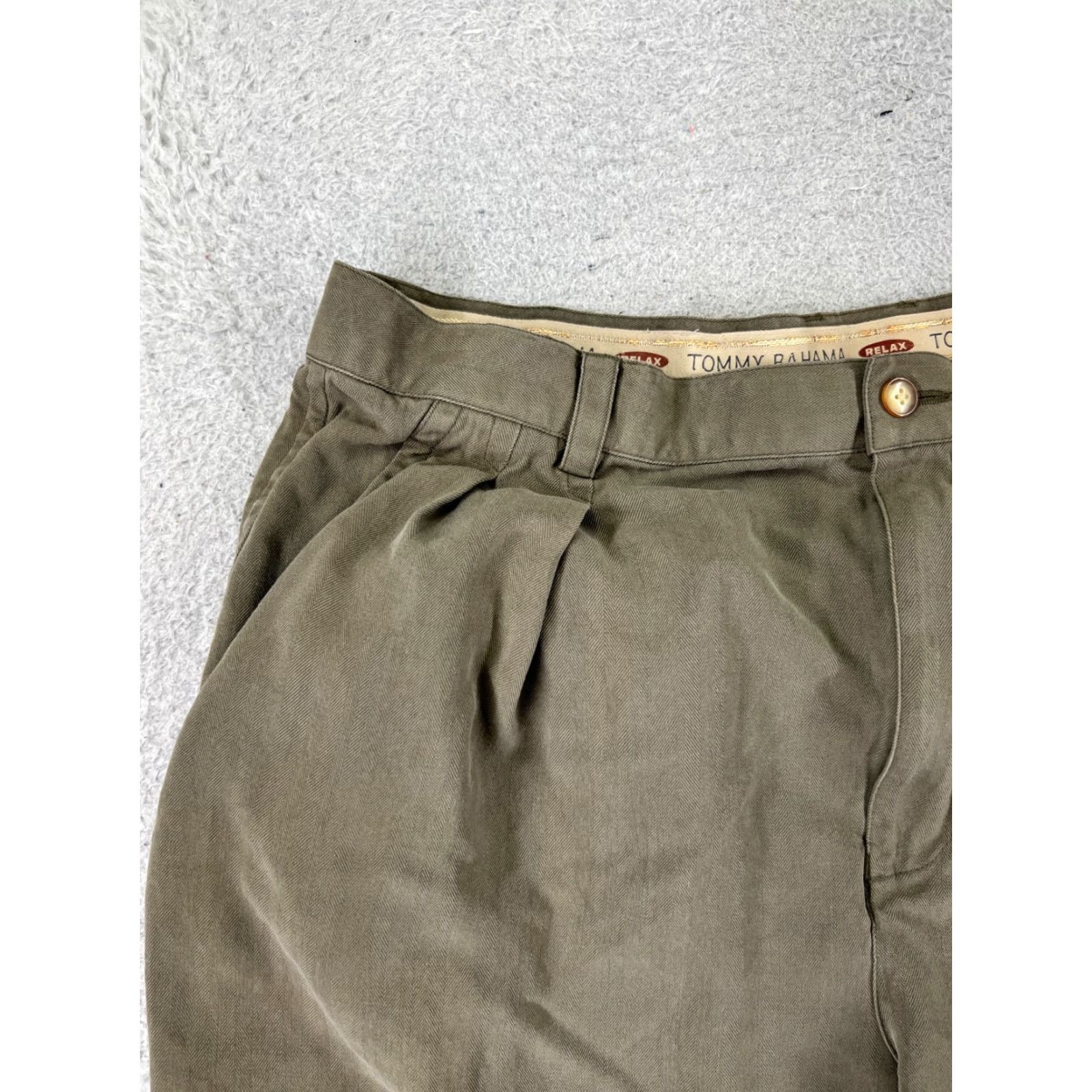 Tommy Bahama Tommy Bahama Shorts Adult 36 Brown Cotton Tencel Blend Pleated Herringbone Size US 36 / EU 52 - 4 Thumbnail