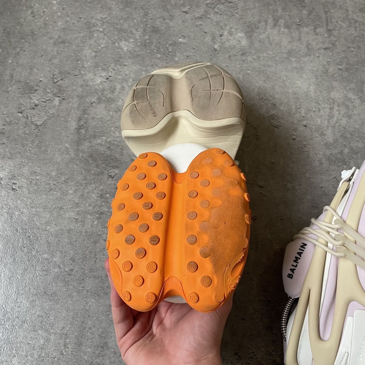 Balmain Balmain Men’s White/Orange Low Unicorn Sneakers Size US 11 / EU 44 - 10 Thumbnail