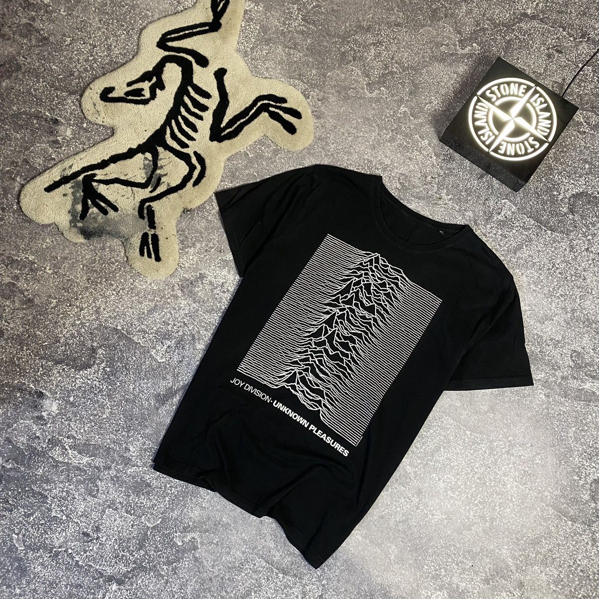 Band Tees Vintage Joy Division 2016 Big Classic logo rock band tee Size US XL / EU 56 / 4 - 1 Thumbnail