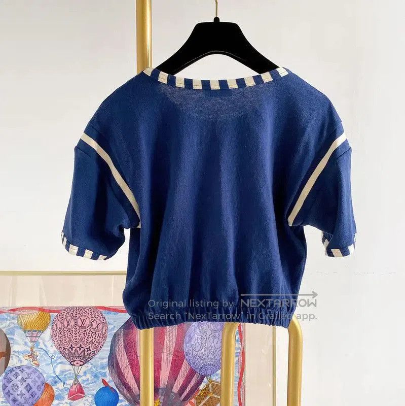 Yves Saint Laurent Saint Laurent Blue Logo Crop T-Shirt . Size XS / US 0-2 / IT 36-38 - 2 Thumbnail