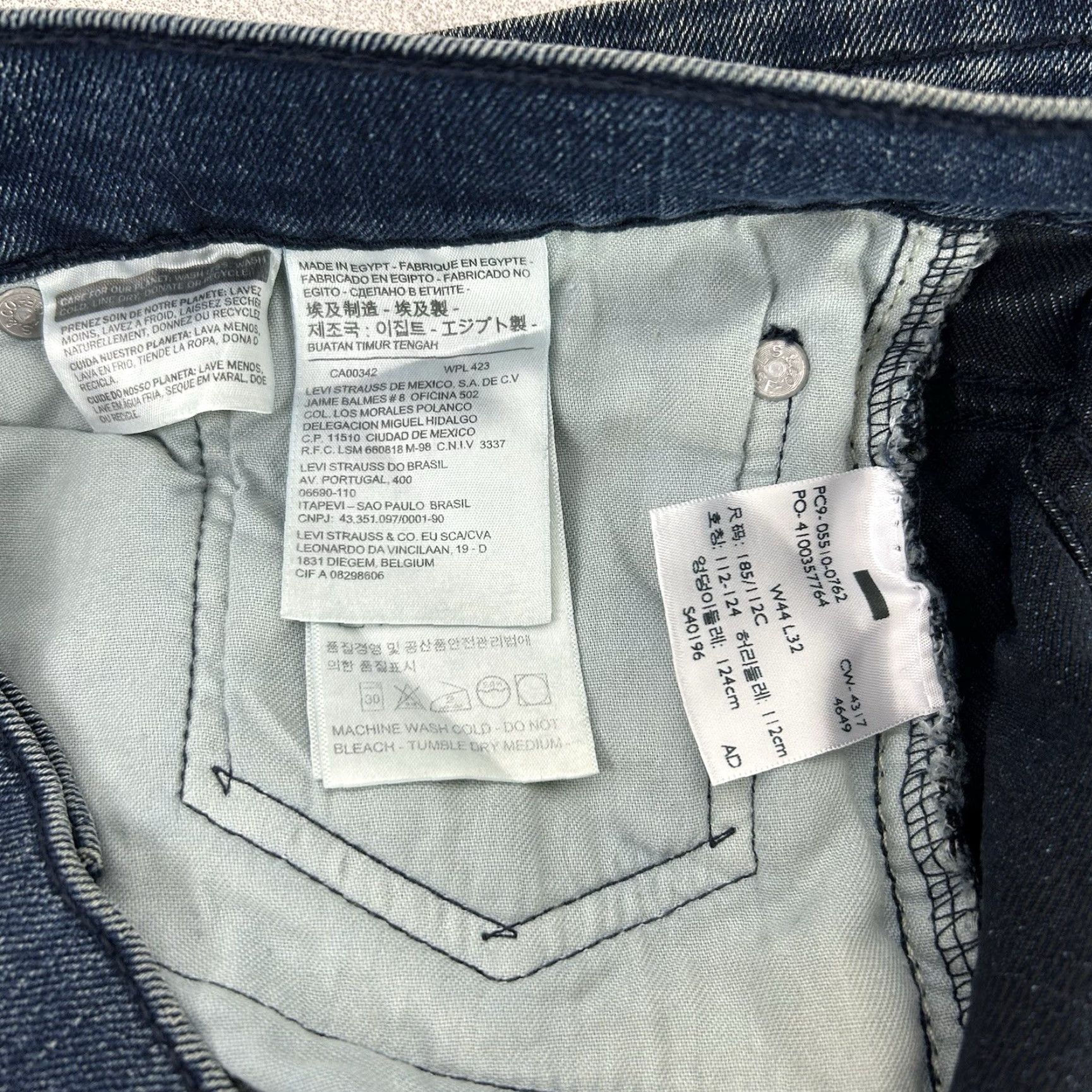 Levi's Levi's 510 Jeans Men 44x32 Blue Skinny Fit Medium Wash Denim Stretch Machine Washable 5-Pocket Design Size US 44 / EU 60 - 4 Thumbnail