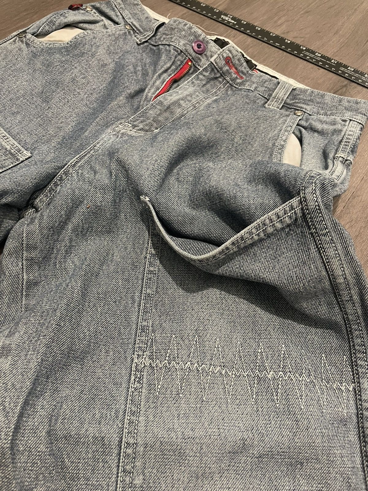 Ecko Unltd. × Vintage Ecko Red “Y2K Baggy” Denim Shorts (Sz. 32) Size US 32 / EU 48 - 5 Thumbnail