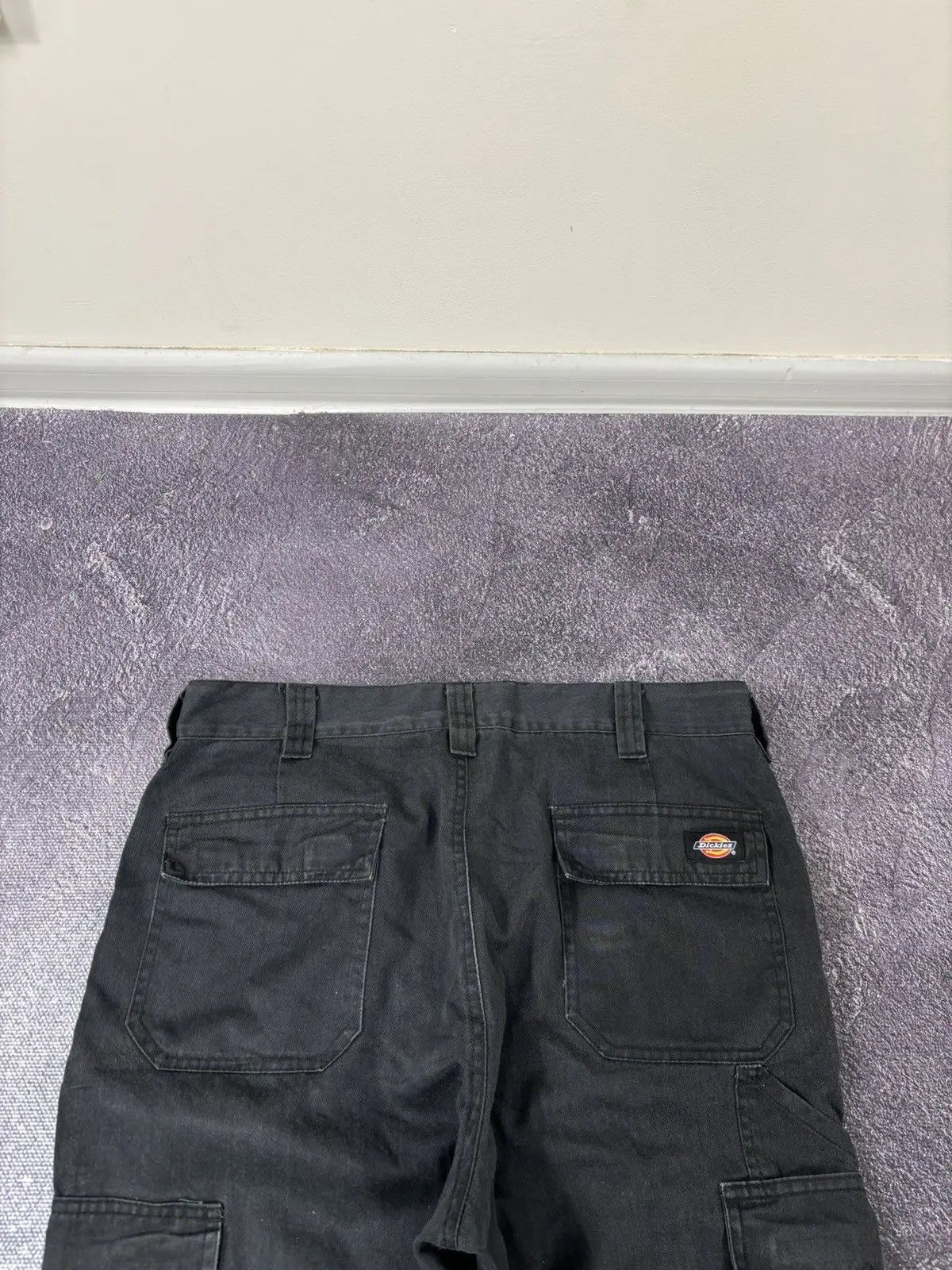 Dickies × Vintage Vintage Dickies Black Workwear Hype Baggy Cargo Pants Size US 34 / EU 50 - 9 Thumbnail