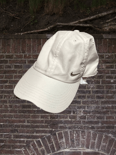 Nike Vintage Nike Cap Hat Logo Y2K Size One Size Size ONE SIZE - 1 Thumbnail