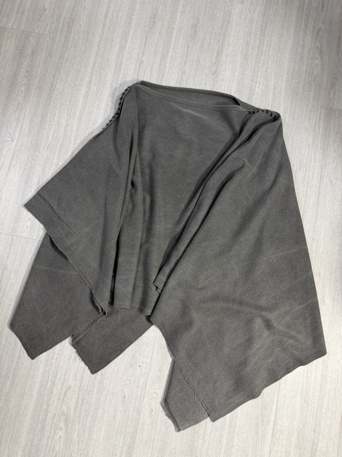 Issey Miyake Issey Miyake Asymmetric Wool Knit Poncho Sweater Avant-Garde Size ONE SIZE - 3 Thumbnail