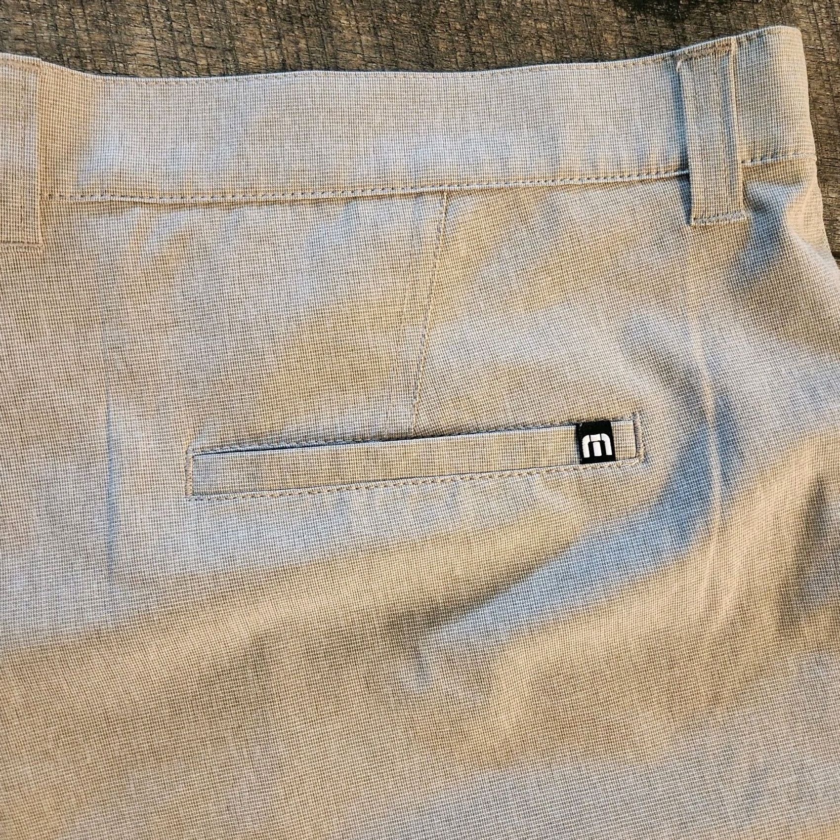 TravisMathew Travis Mathew Shorts Mens 40 10” Inseam Tan Golf Athletic Flat Front Chino Mens Regular Beige Polyester Spandex Athletic Modern Clean Folded Size US 40 / EU 56 - 6 Thumbnail