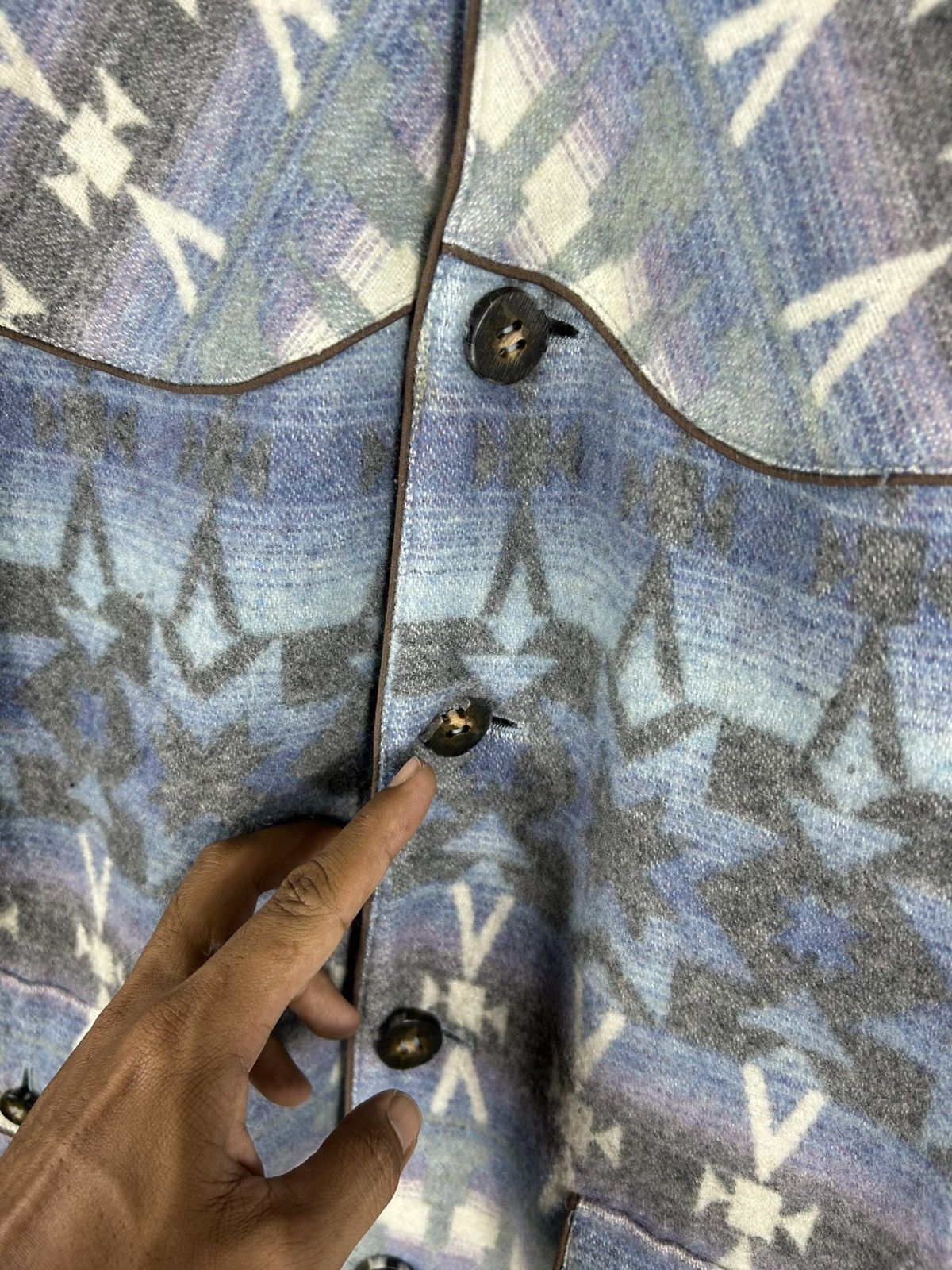 Japanese Brand × Native ⚡️Vintage V.A.L.E Western Aztec Fleece Shirt Jacket Size US M / EU 48-50 / 2 - 7 Thumbnail
