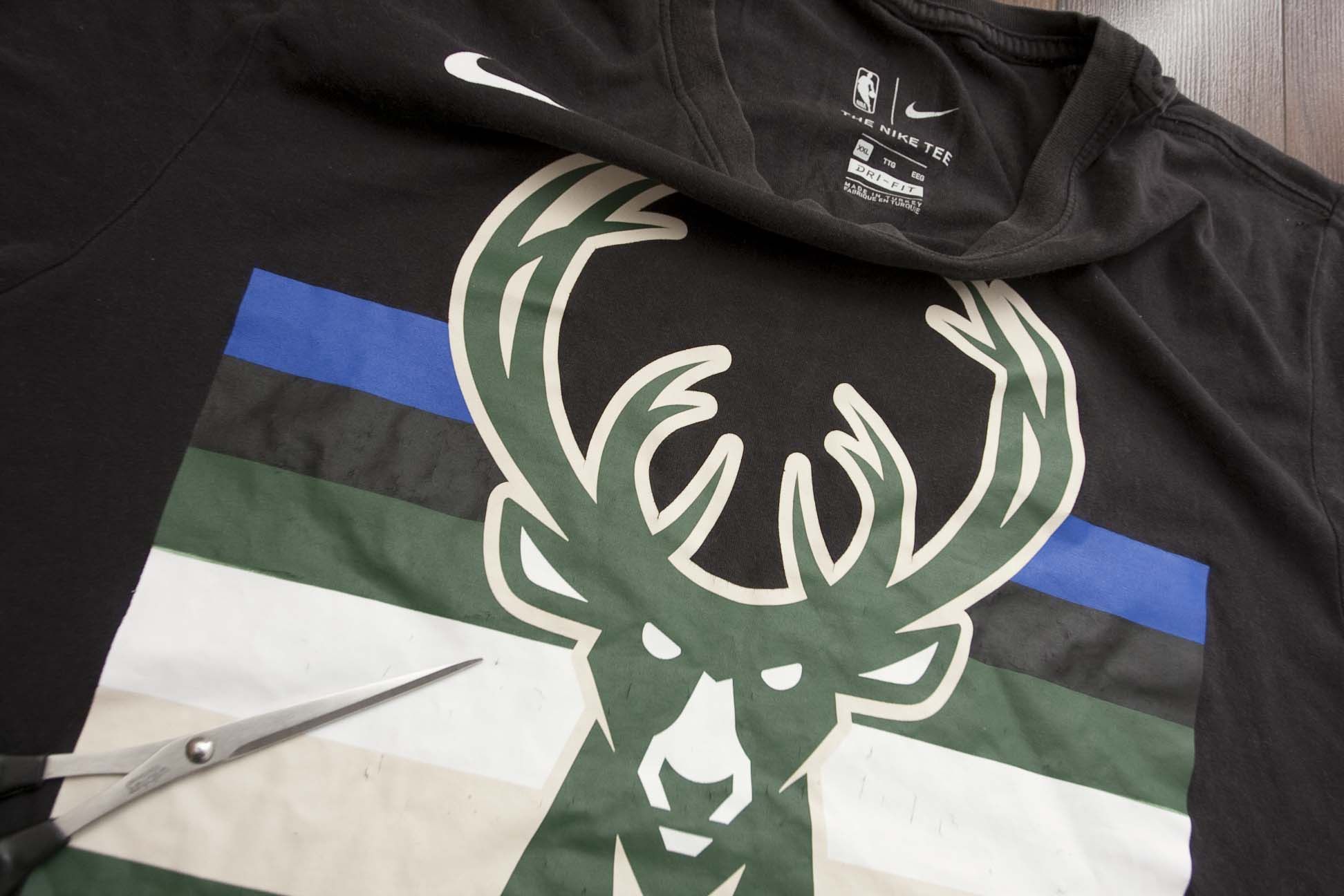 NBA × Nike Giannis Antetokounmpo Milwaukee Bucks T Shirt Size XXL Nike Size US XXL / EU 58 / 5 - 4 Thumbnail