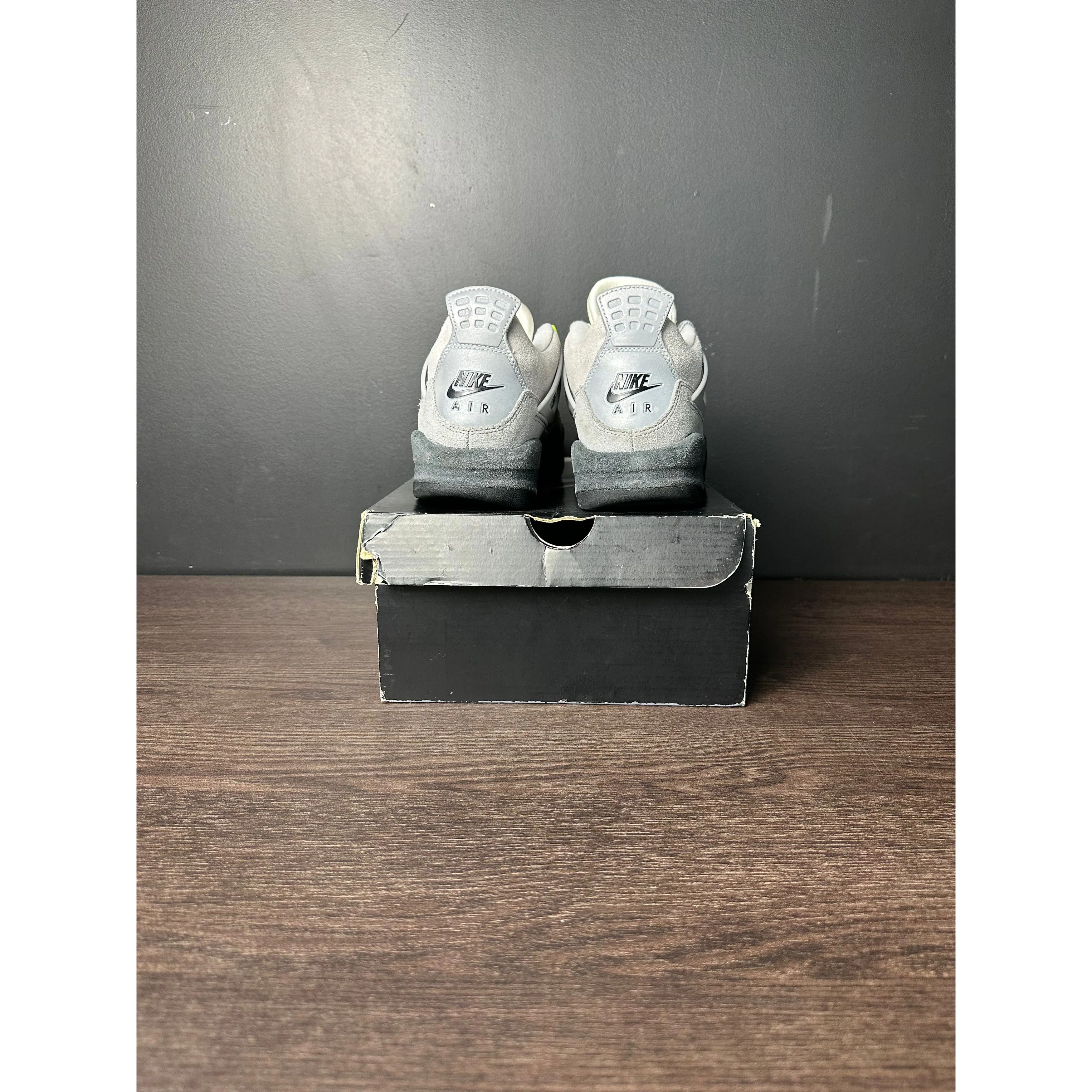 Jordan Brand Air Jordan 4 Retro SE “95 Neon” (GS) **PRE-OWNED** - Size 6 Size US 6 / EU 39 - 5 Thumbnail