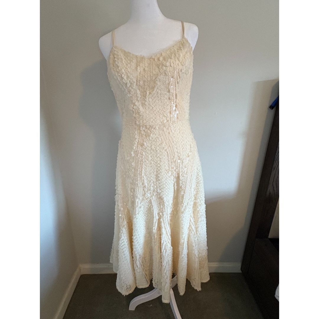 Dress the Population Dress the Population Flora Sequin Fit & Flare Midi Dress Size S / US 4 / IT 40 - 4 Thumbnail