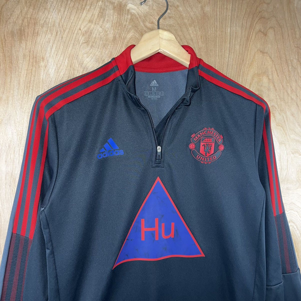 Adidas × Pharrell MANCHESTER UNITED FC x PHARRELL HUMANRACE TRAINING TOP Size US M / EU 48-50 / 2 - 2 Thumbnail