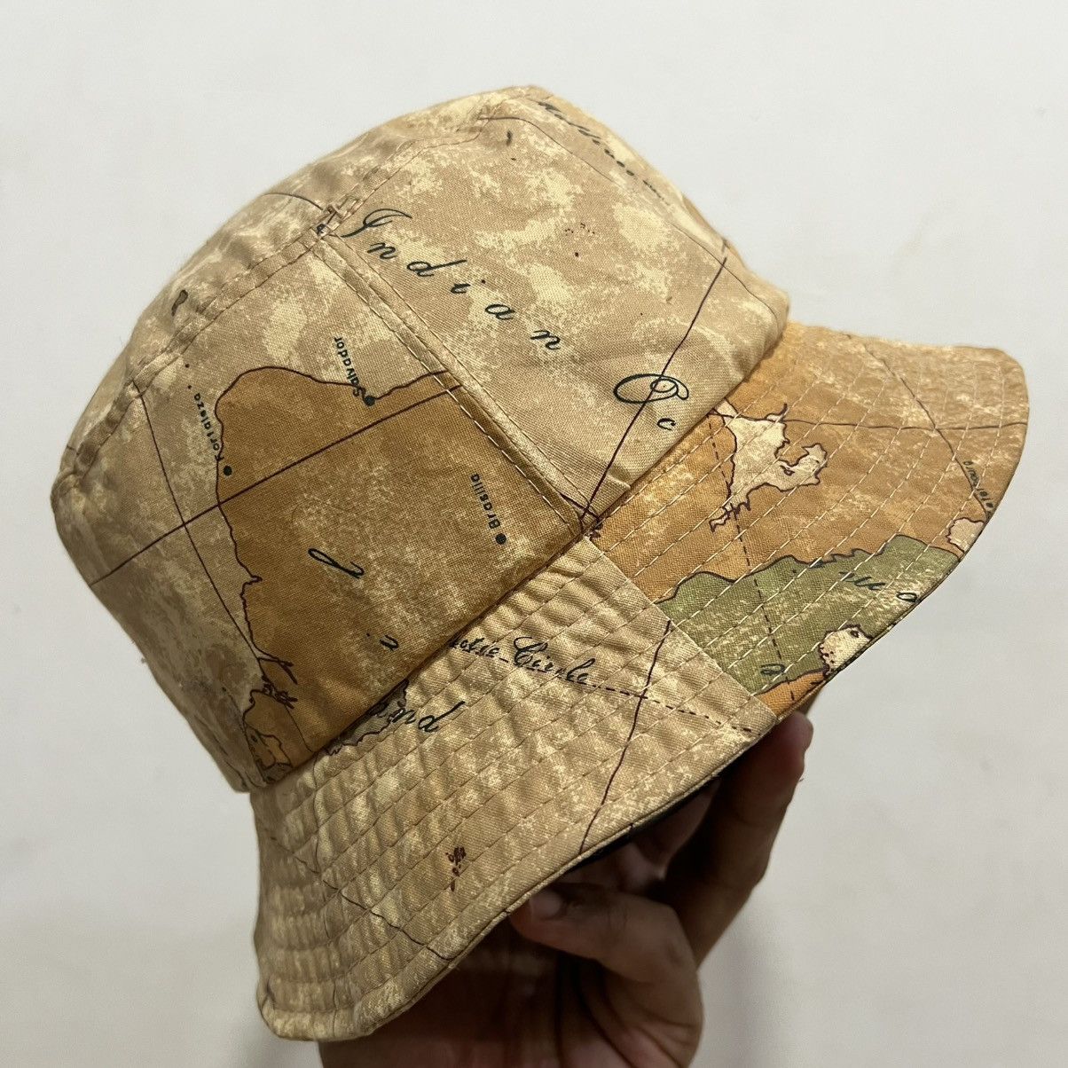 Alviero Martini Prima Classe by Alviero Martini Map Bucket Hat unisex 58cm Size ONE SIZE - 3 Thumbnail